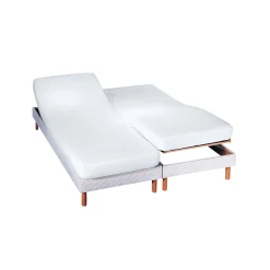 Matrasbeschermer<Conforlux Absorberende matrasbeschermer voor gelede bedden wit