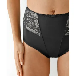 Slip En Shorty<Blancheporte Afslankende gaineslip in kant en microvezel zwart