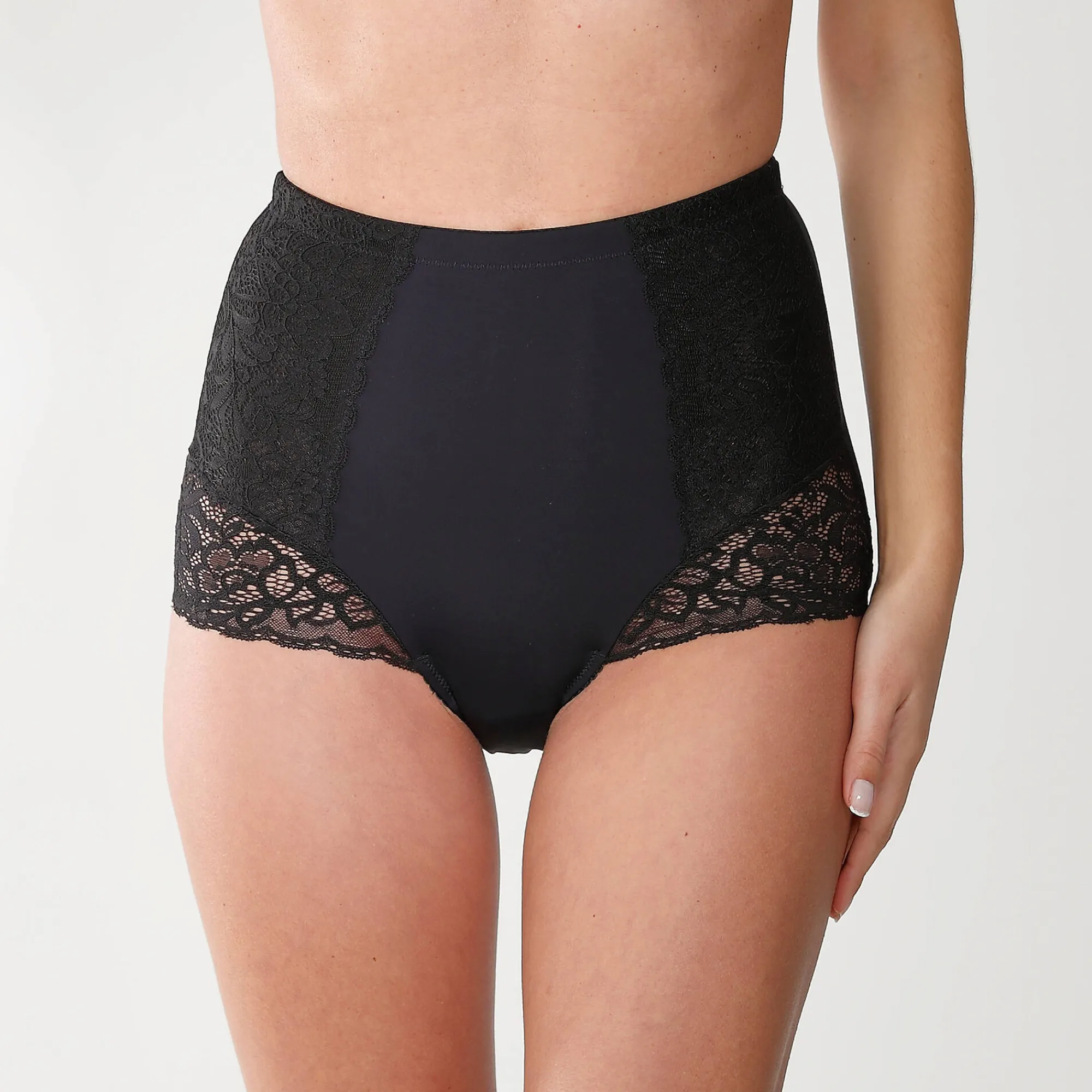 Slip En Shorty<Blancheporte Afslankende gaineslip met kanten buikpand - steungevend zwart