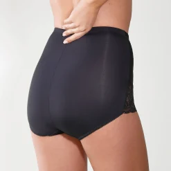 Slip En Shorty<Blancheporte Afslankende gaineslip met kanten buikpand - steungevend zwart