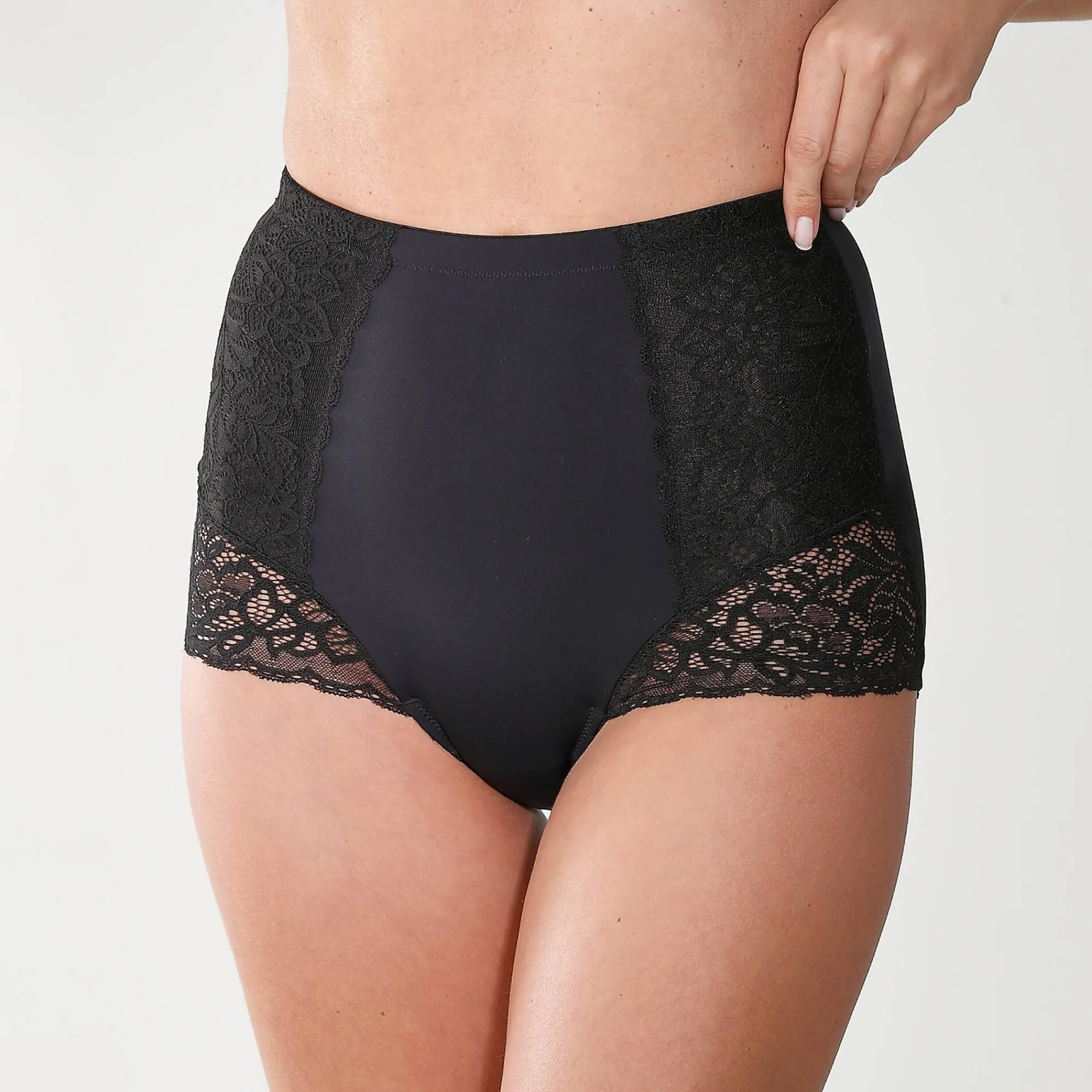 Slip En Shorty<Blancheporte Afslankende gaineslip met kanten buikpand - steungevend zwart