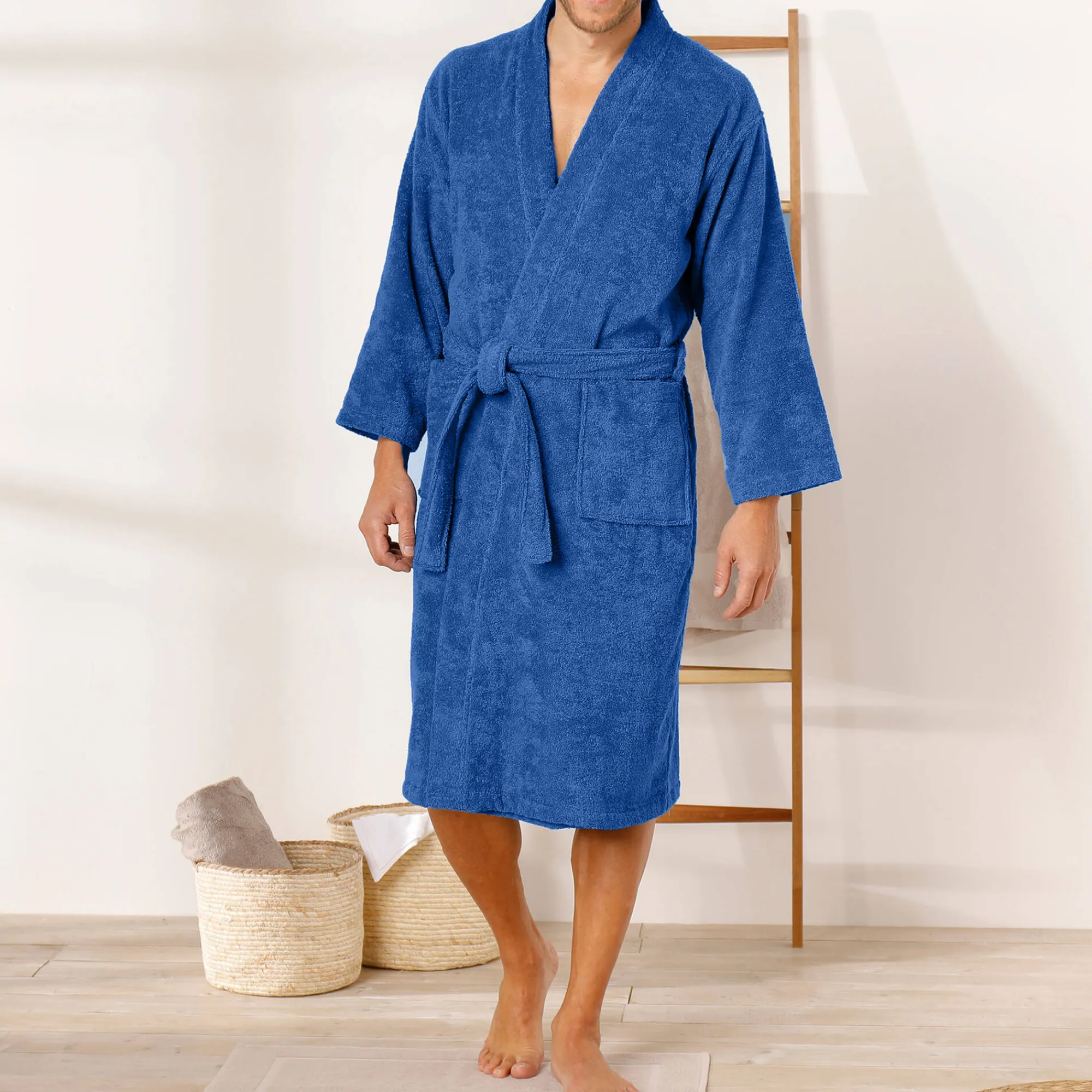 Badjas<Colombine Badjas in lusjesbadstof met kimonokraag, unisex volwassenen felblauw