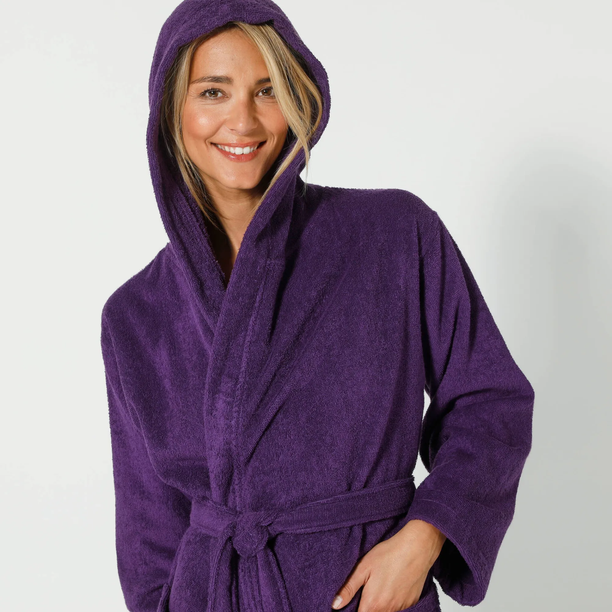 Badjas<Blancheporte Badjas voor volwassenen, unisex, kraag met 'snel droog' kap paars