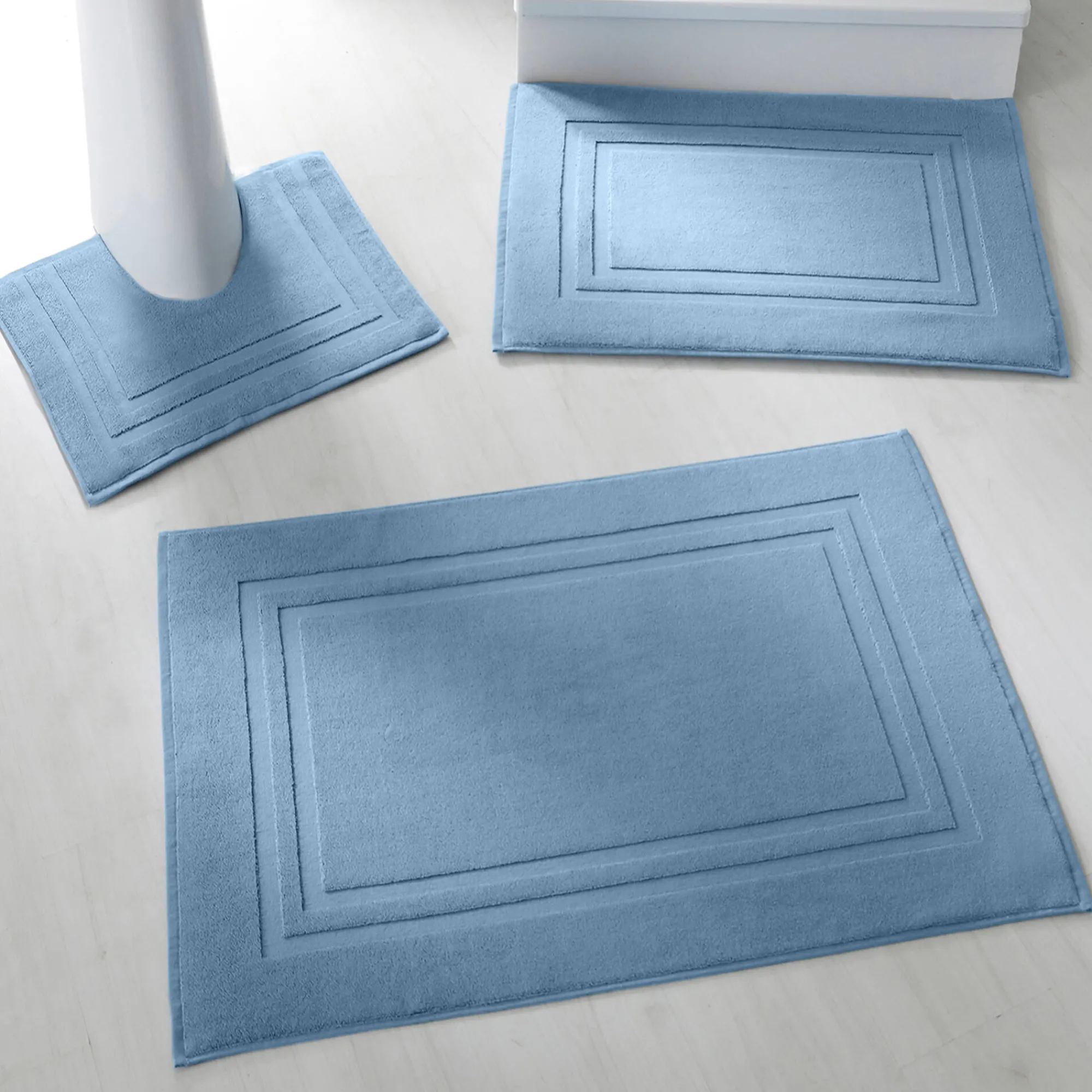 Badmatje<Colombine Badtapijtje in badstof met dubbele sierrand jeansblauw