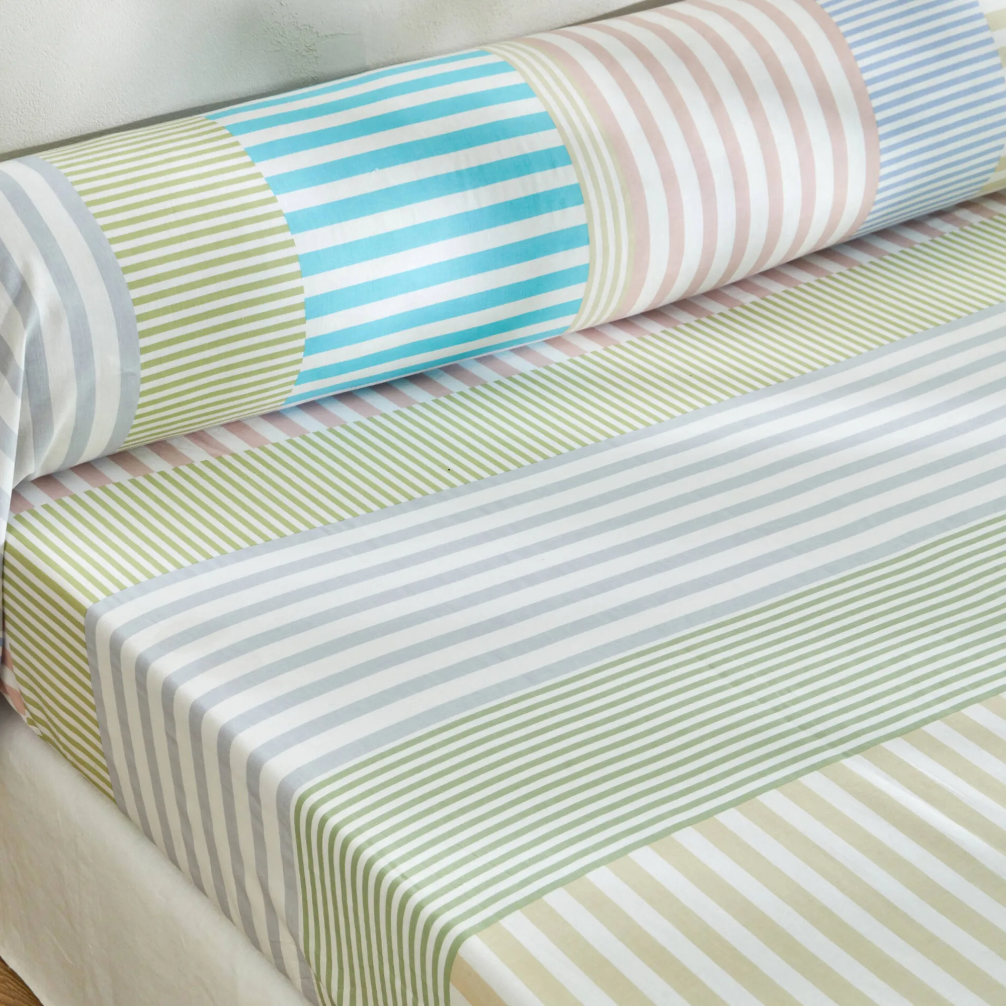 Fantasie Bedlinnen|Vlak Laken<Blancheporte Bedlinnen Ada in katoen met strepenprint amandel groen / wit