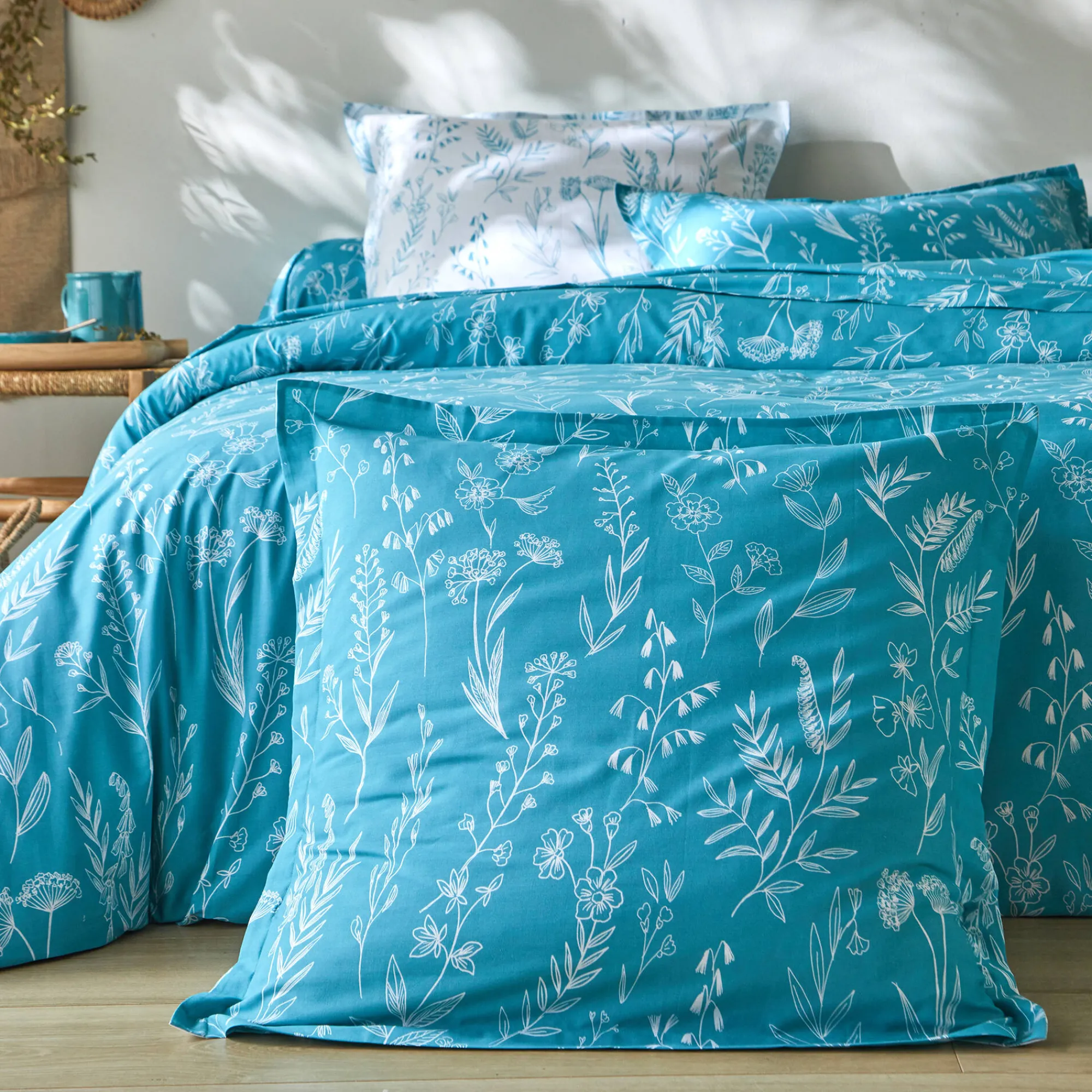 Fantasie Bedlinnen|Kussensloop<Colombine Bedlinnen Alessia in katoen met bloemenprint blauw