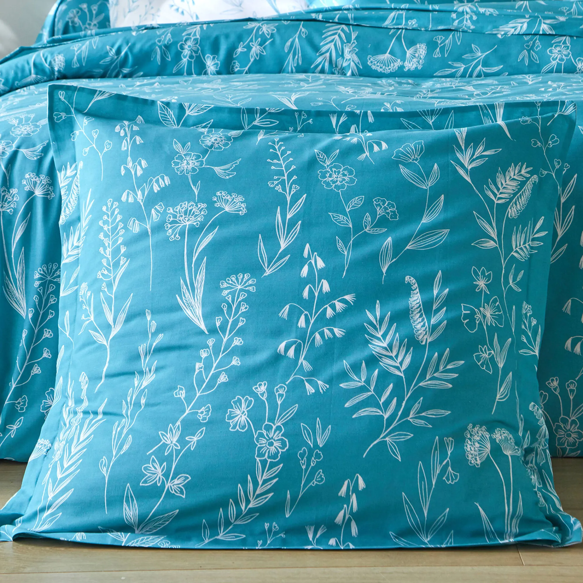 Fantasie Bedlinnen|Kussensloop<Colombine Bedlinnen Alessia in katoen met bloemenprint blauw