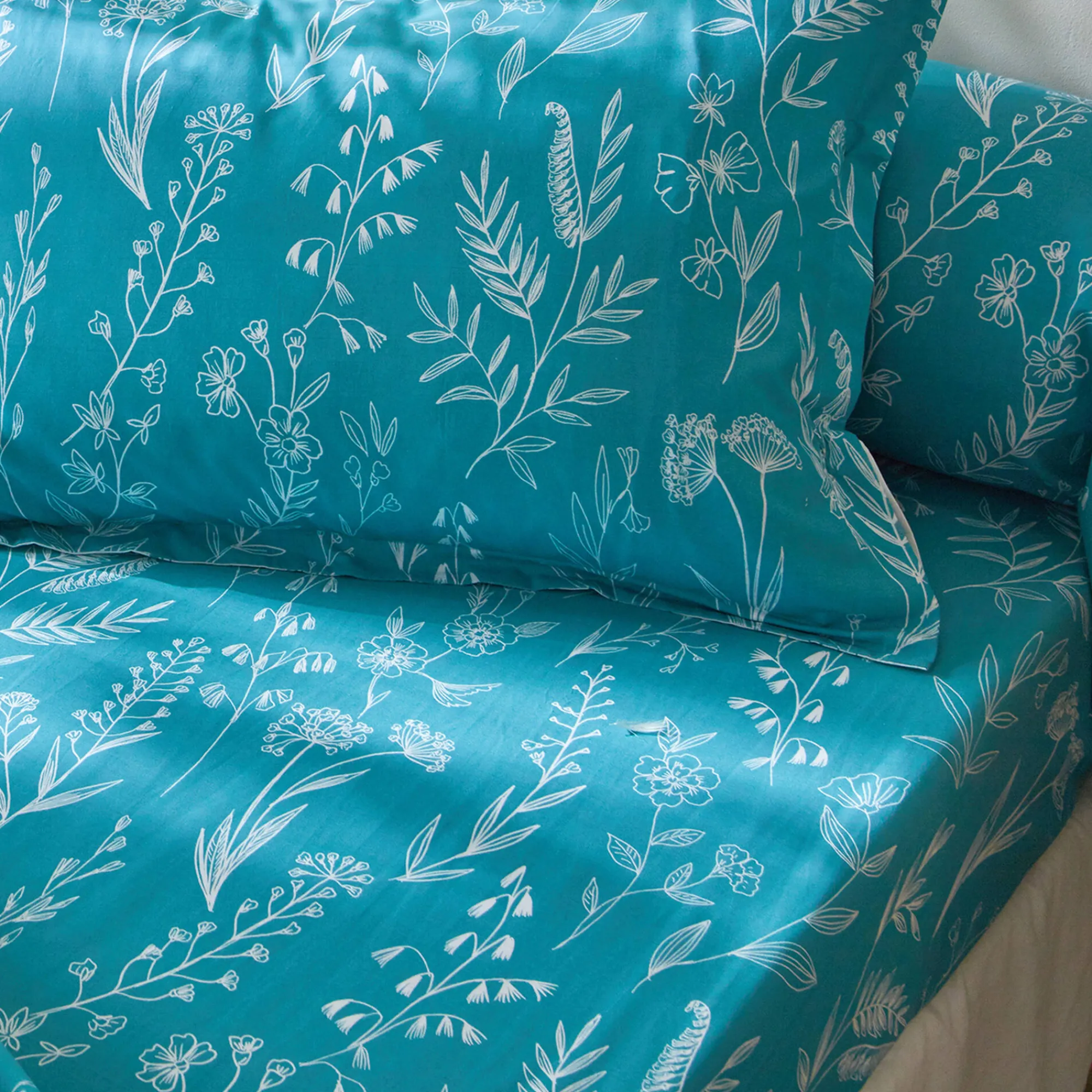 Fantasie Bedlinnen|Kussensloop<Colombine Bedlinnen Alessia in katoen met bloemenprint blauw