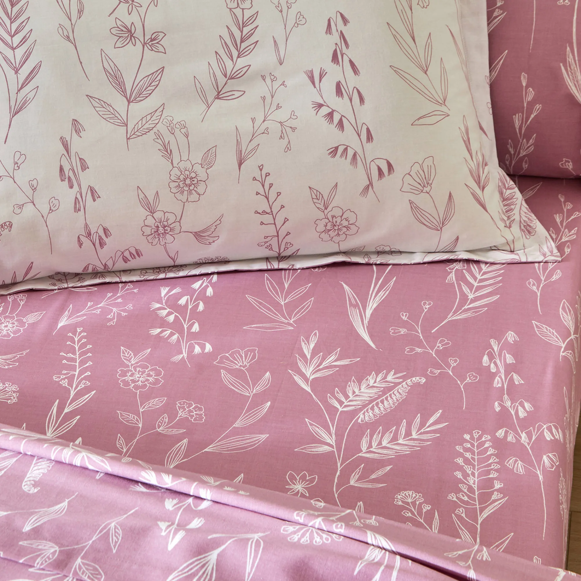 Fantasie Bedlinnen|Dekbedovertrek<Colombine Bedlinnen Alessia in katoen met bloemenprint parma