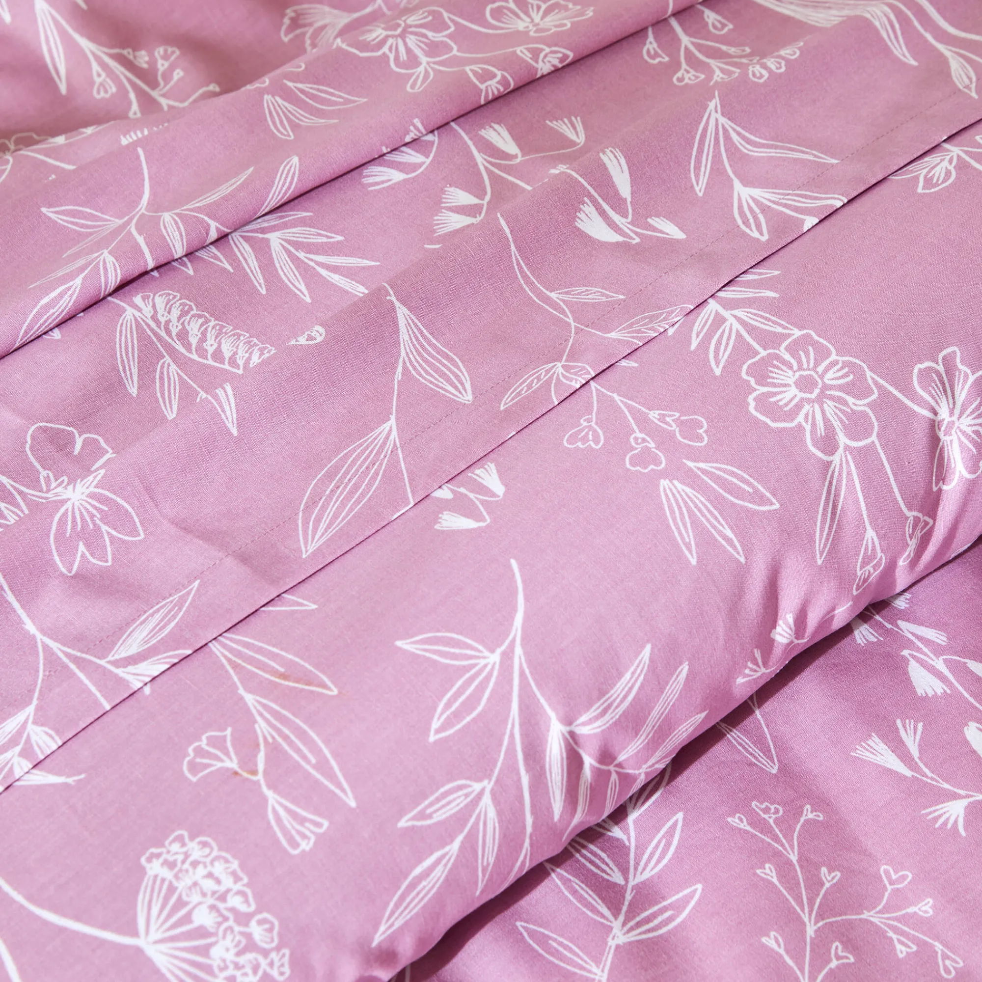 Fantasie Bedlinnen|Dekbedovertrek<Colombine Bedlinnen Alessia in katoen met bloemenprint parma