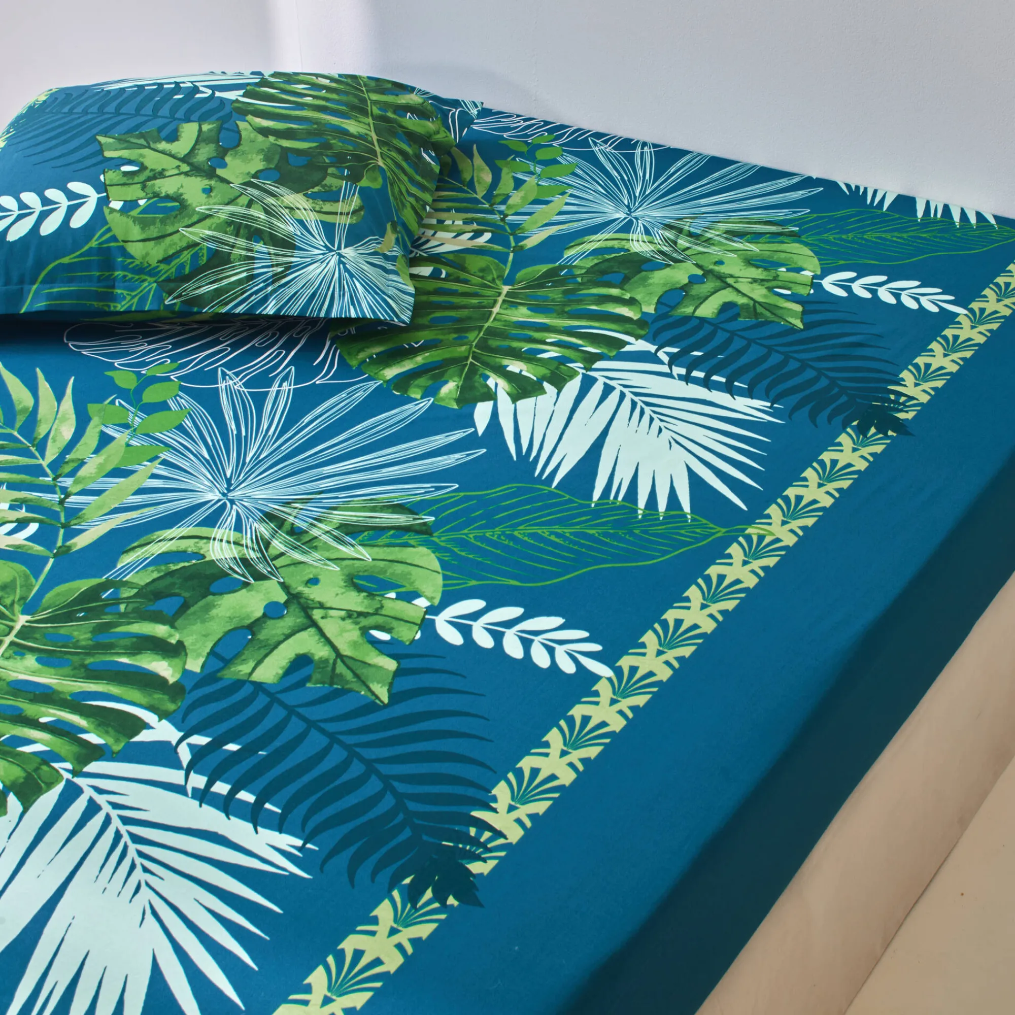 Fantasie Bedlinnen|Vlak Laken<Colombine Bedlinnen Cayenne, in katoen met palmboomprint groen