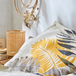 Fantasie Bedlinnen|Vlak Laken<Colombine Bedlinnen Cayenne, in katoen met palmboomprint beige
