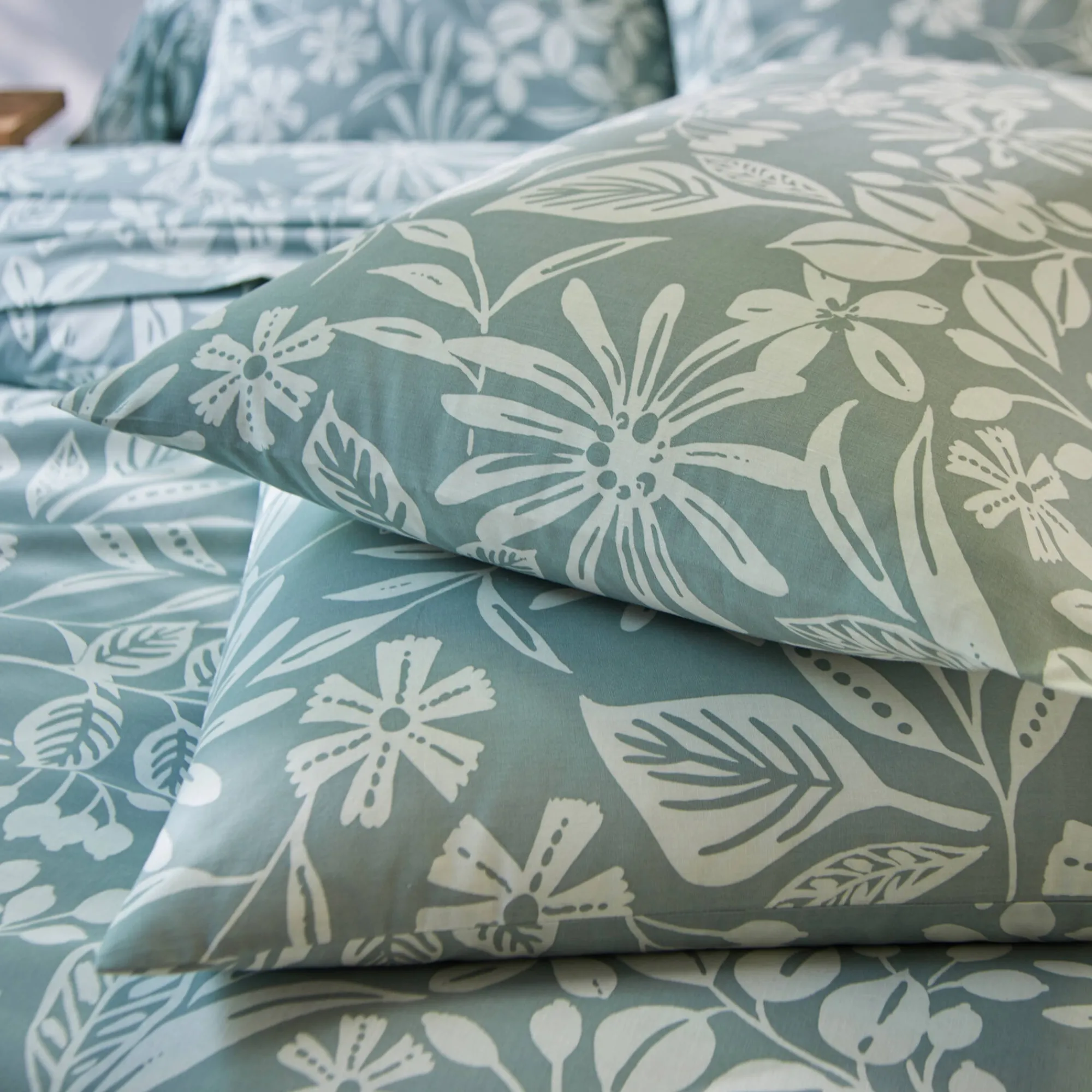 Fantasie Bedlinnen|Vlak Laken<Blancheporte Bedlinnen Céline, in katoen met bloemenprint eucalyptus
