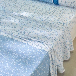 Fantasie Bedlinnen|Vlak Laken<Blancheporte Bedlinnen Constance met bladerenprint, in katoen blauw
