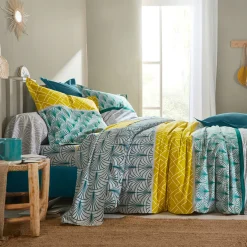 Fantasie Bedlinnen|Vlak Laken<Colombine Bedlinnen Eddy in katoen met grafische motieven groen