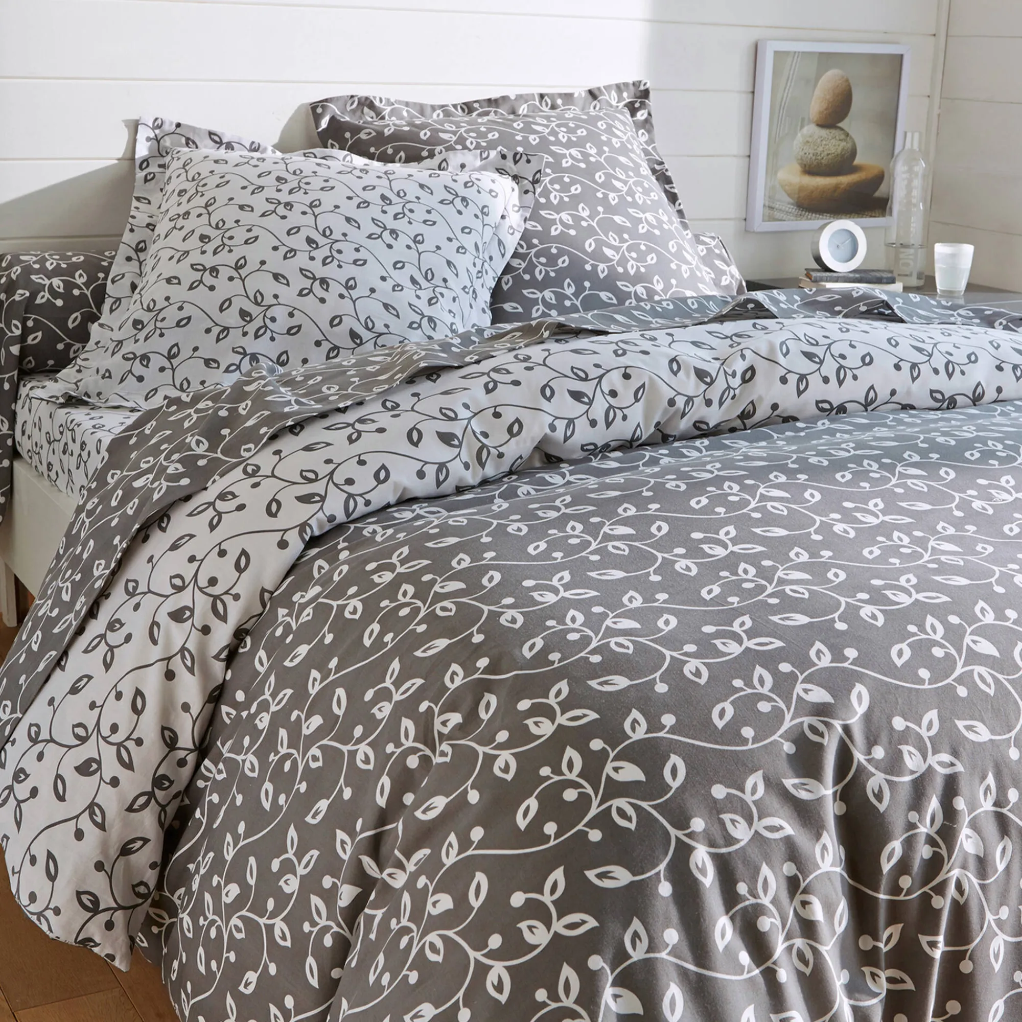 Fantasie Bedlinnen|Vlak Laken<Blancheporte Bedlinnen Héritage in flanel met krulmotieven<br> grijs