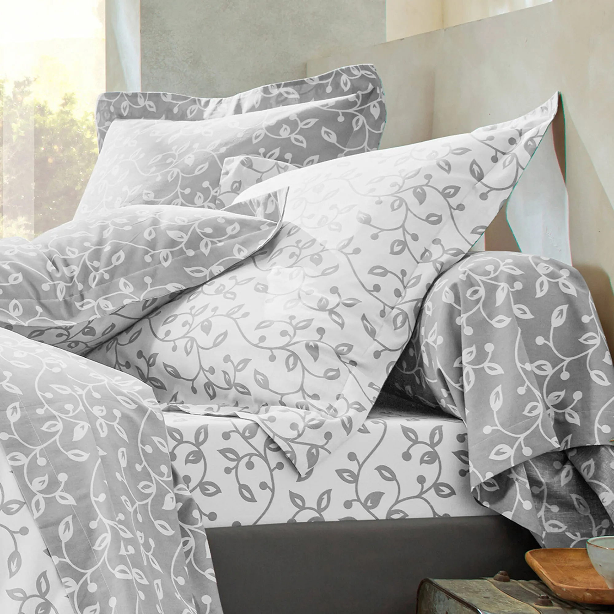 Fantasie Bedlinnen|Vlak Laken<Blancheporte Bedlinnen Héritage in flanel met krulmotieven<br> grijs
