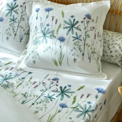 Fantasie Bedlinnen|Vlak Laken<Colombine Bedlinnen Julie in katoen met plantenprint wit / blauw