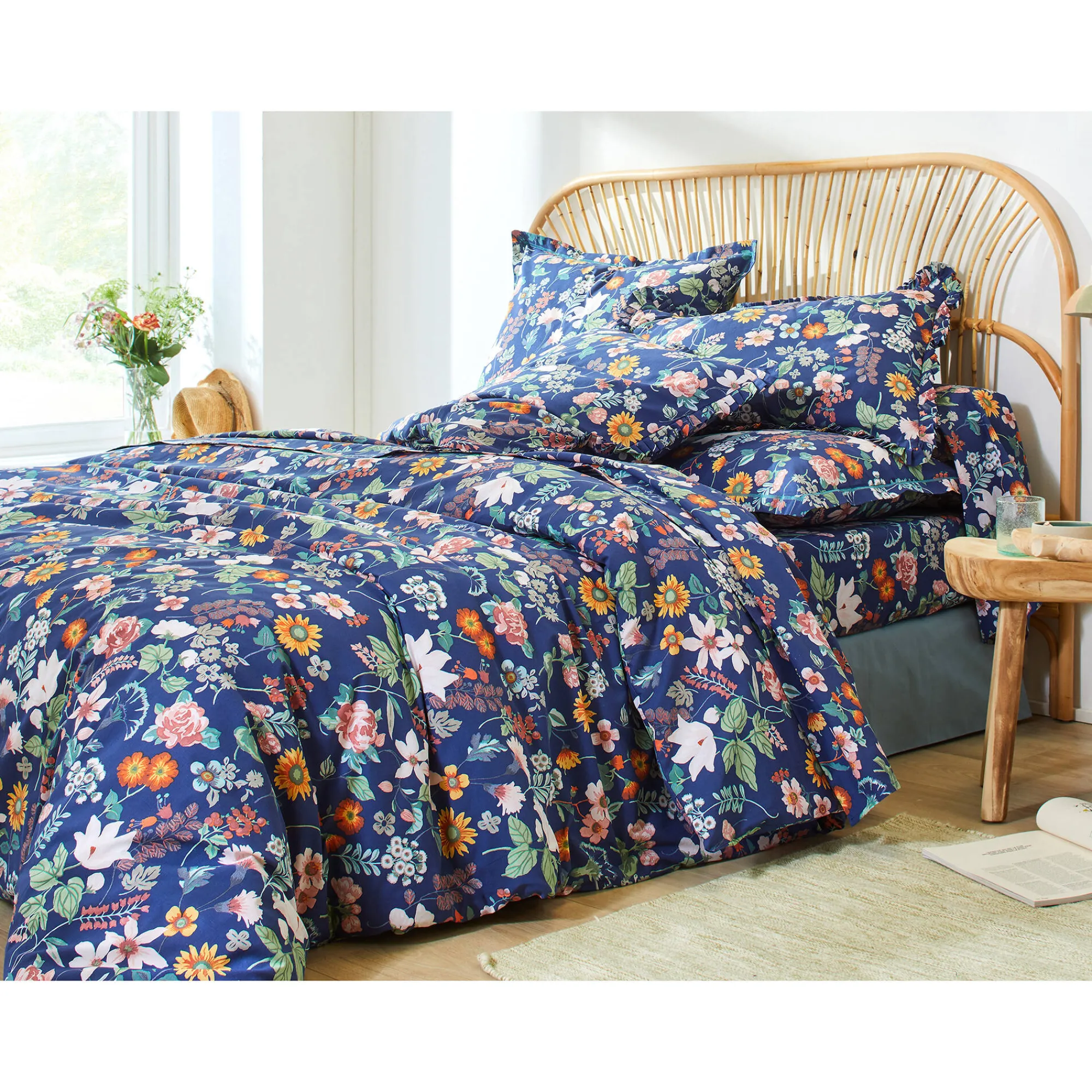 Fantasie Bedlinnen|Vlak Laken<Blancheporte Bedlinnen Kelly in katoen met bloemenprint marine