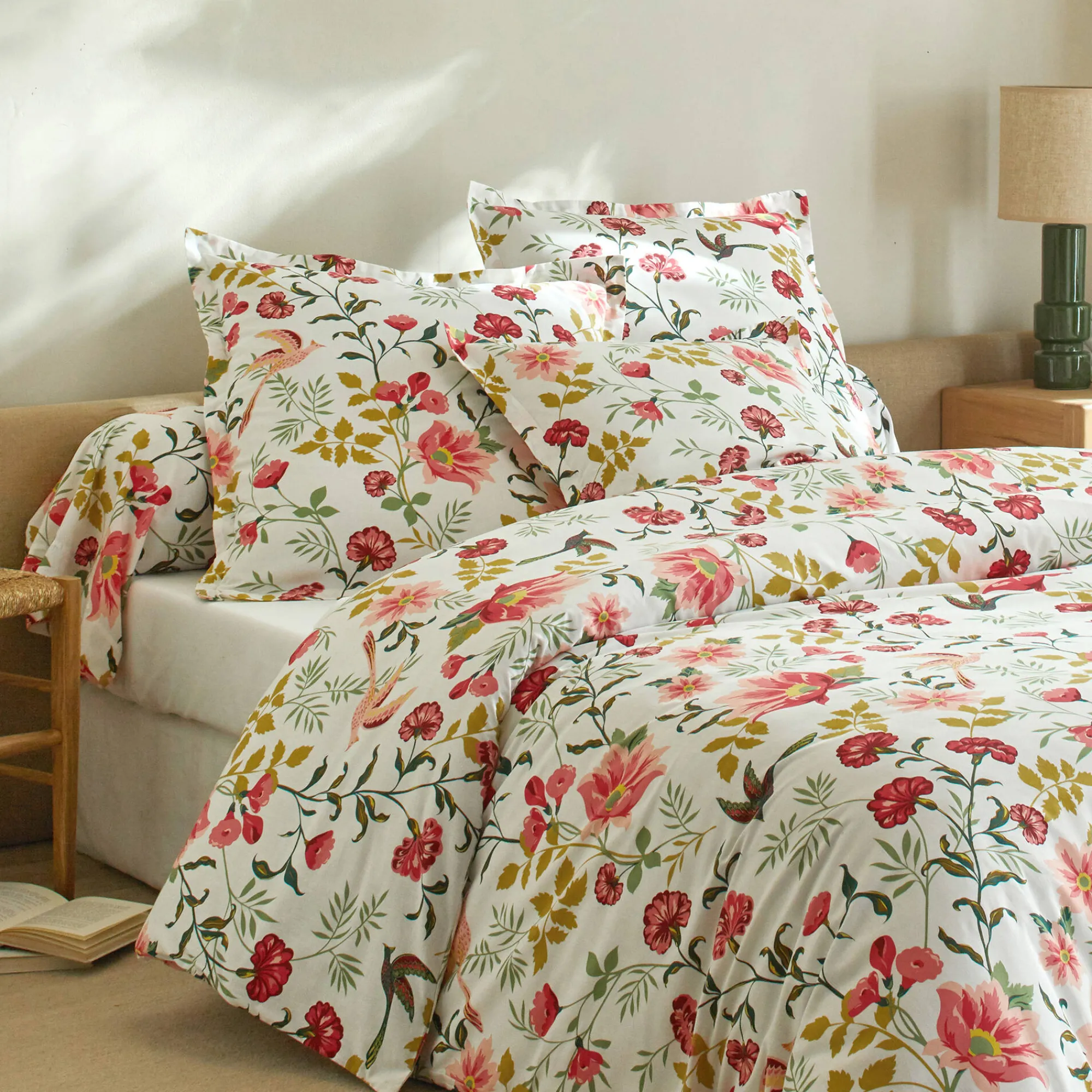 Fantasie Bedlinnen|Vlak Laken<Colombine Bedlinnen Lola met bloemenprint - in katoen wit