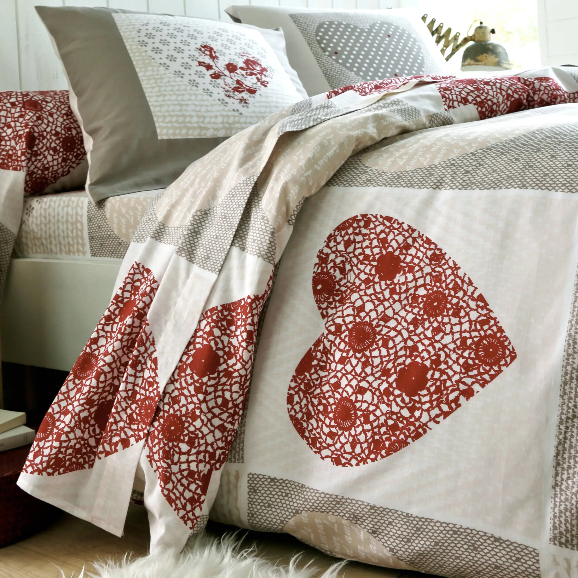 Fantasie Bedlinnen|Vlak Laken<Blancheporte Bedlinnen Lovely in flanel met hartjesprint taupe / rood