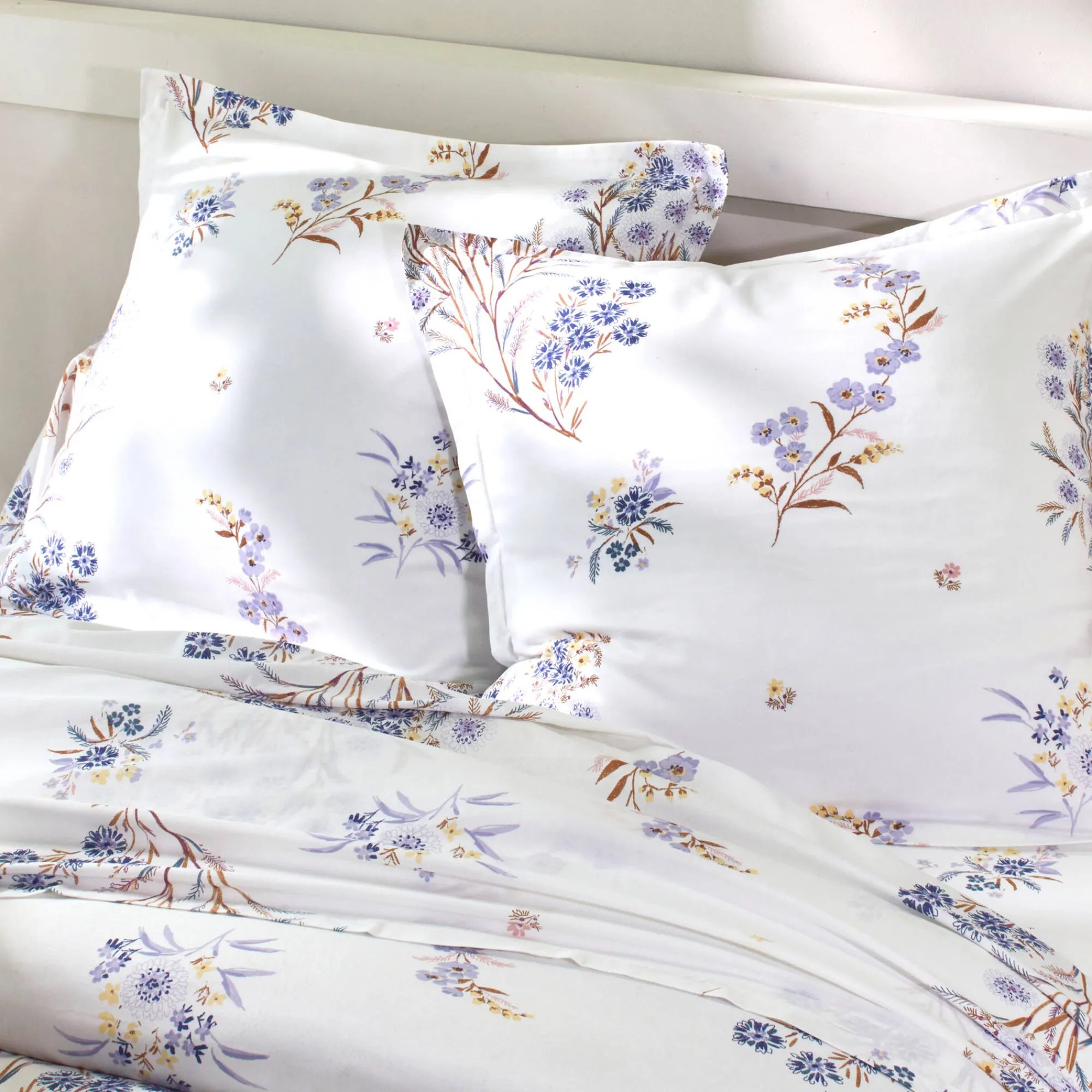 Fantasie Bedlinnen|Vlak Laken<Colombine Bedlinnen Madeleine, in katoen wit / blauw
