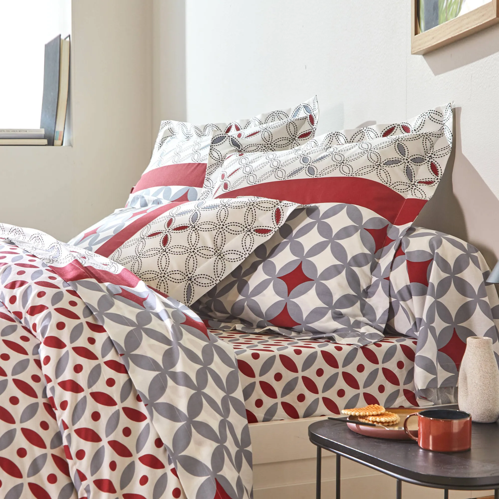 Fantasie Bedlinnen|Vlak Laken<Colombine Bedlinnen Marlow, katoen met geometrische motieven grijs / rood