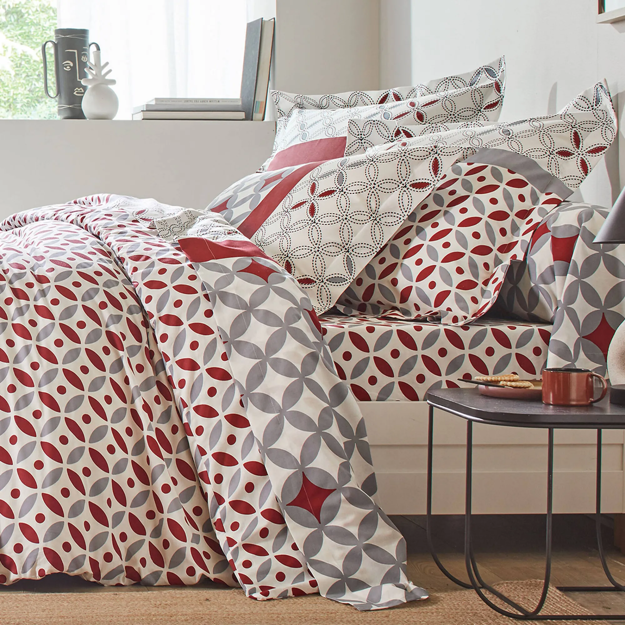 Fantasie Bedlinnen|Vlak Laken<Colombine Bedlinnen Marlow, katoen met geometrische motieven grijs / rood