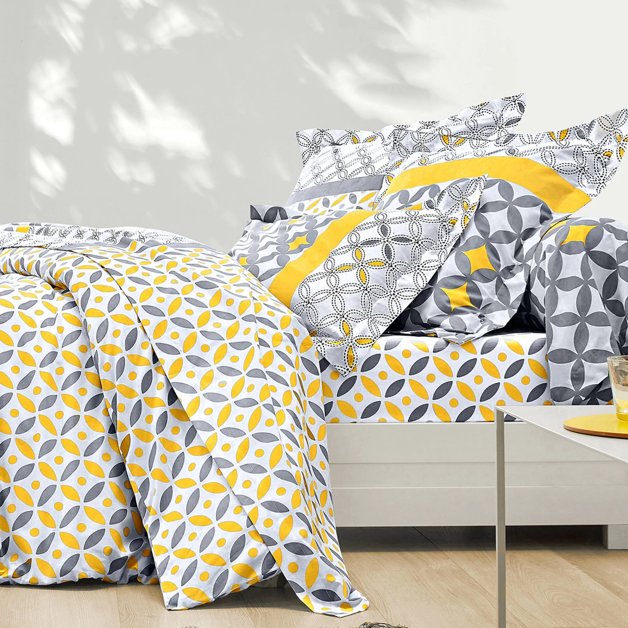 Fantasie Bedlinnen|Vlak Laken<Colombine Bedlinnen Marlox in katoen met geometrische motieven grijs / geel