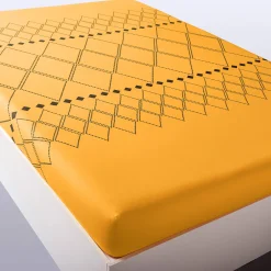 Fantasie Bedlinnen|Vlak Laken<Blancheporte Bedlinnen Massai, in katoen met grafische motieven, afgewerkt met pompons kerrie
