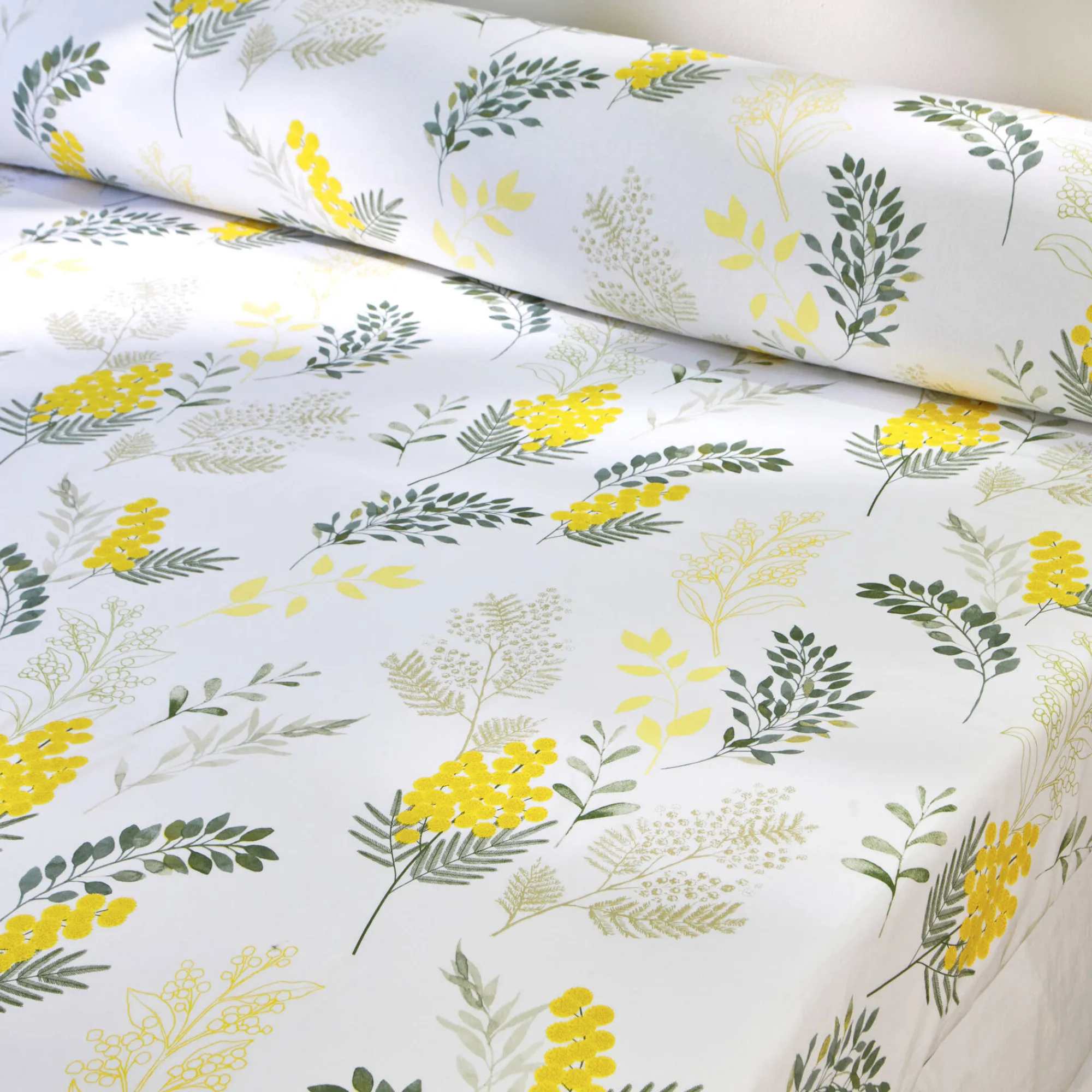 Fantasie Bedlinnen|Vlak Laken<Colombine Bedlinnen Mimosa in katoen met bloemenprint geel