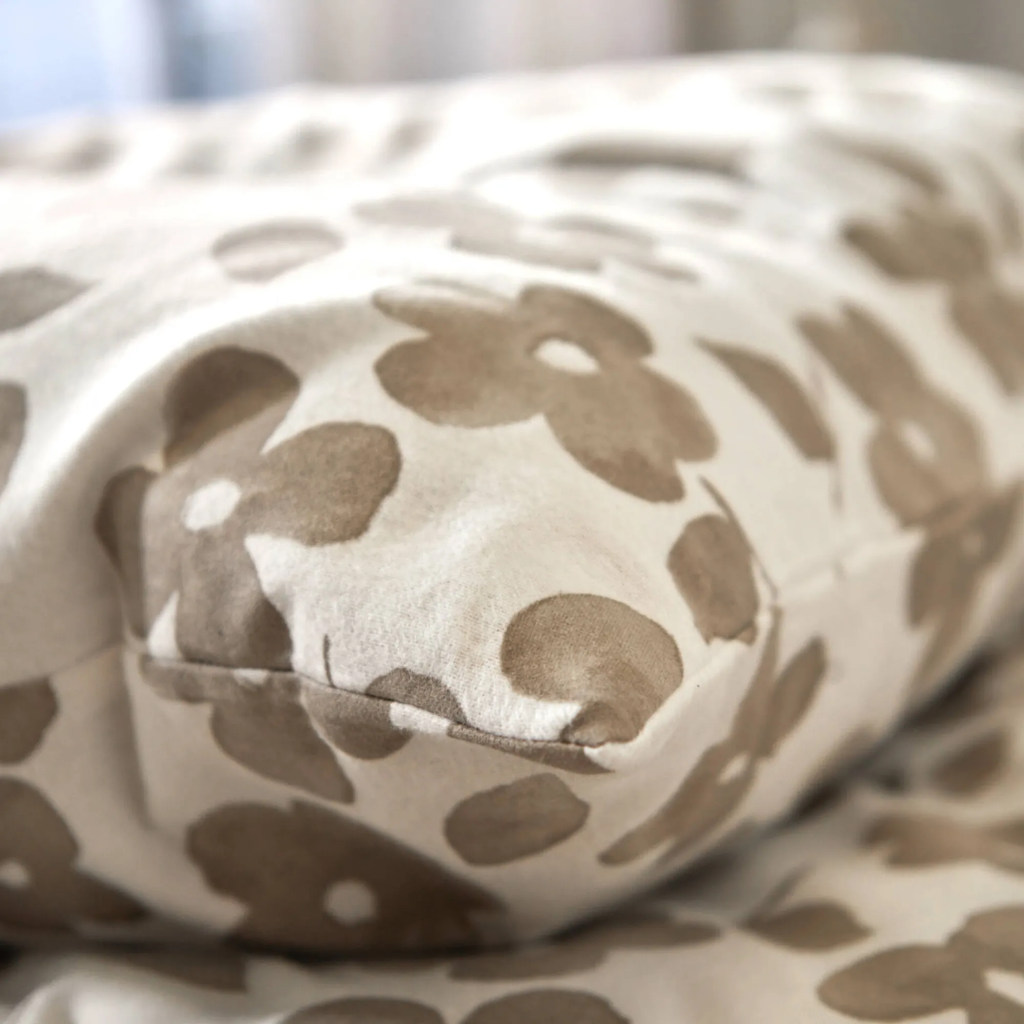 Fantasie Bedlinnen|Vlak Laken<Blancheporte Bedlinnen Petunia in bedrukt flanel grijsbeige