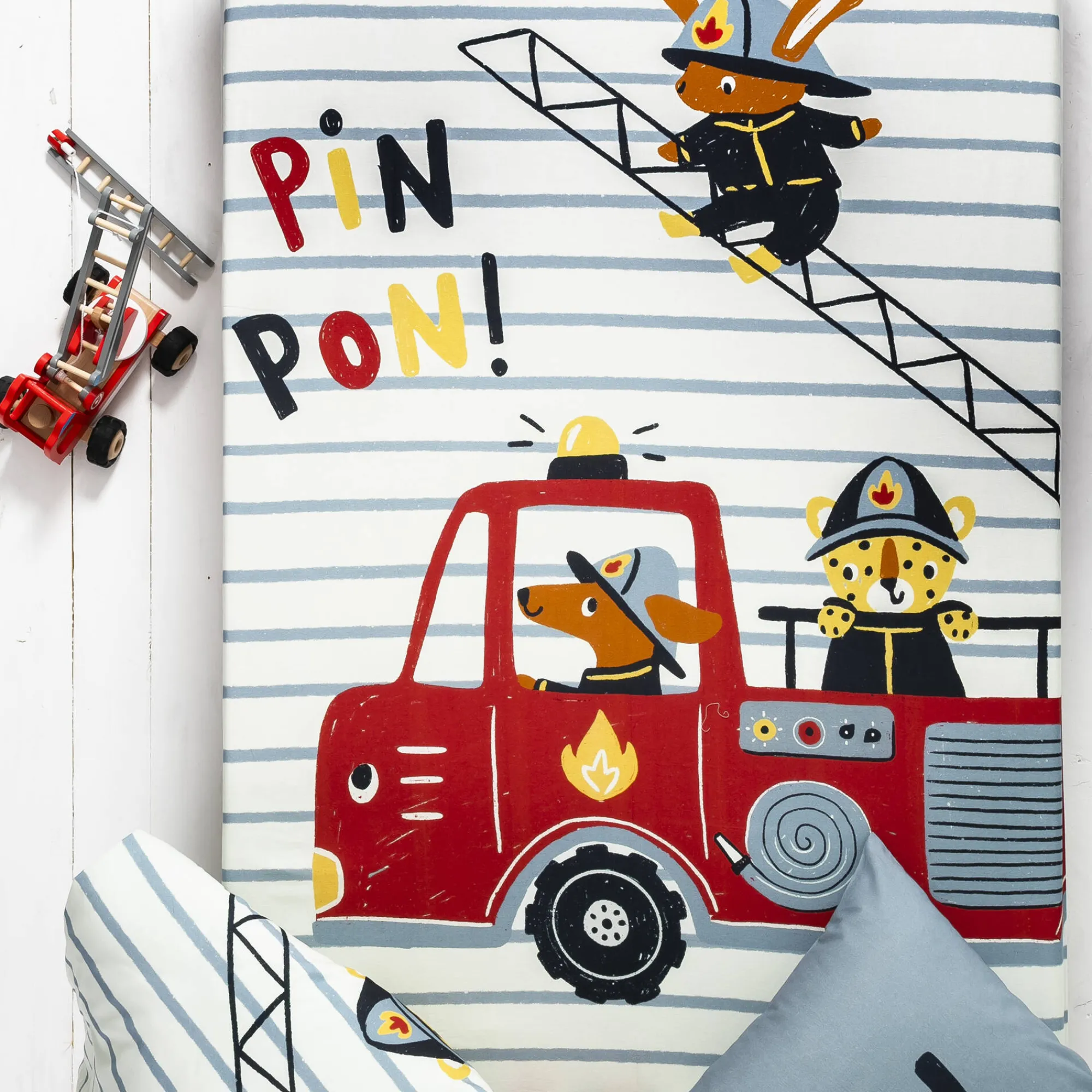 Bedlinnenset Kids|Bedlinnenset Kids<Colombine des petits Bedlinnen voor kinderen met brandweermotieven, in katoen hemelsblauw