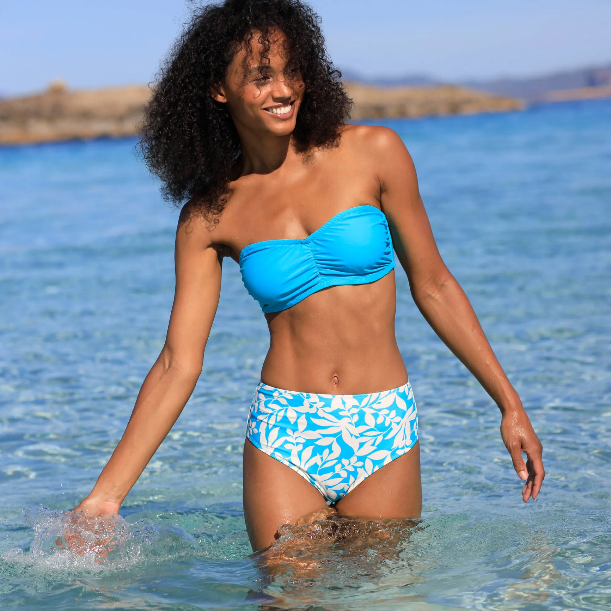 Badmode|Badmode<Blancheporte Bedrukte bikinislip met hoge taille Linao turkoois / ecru