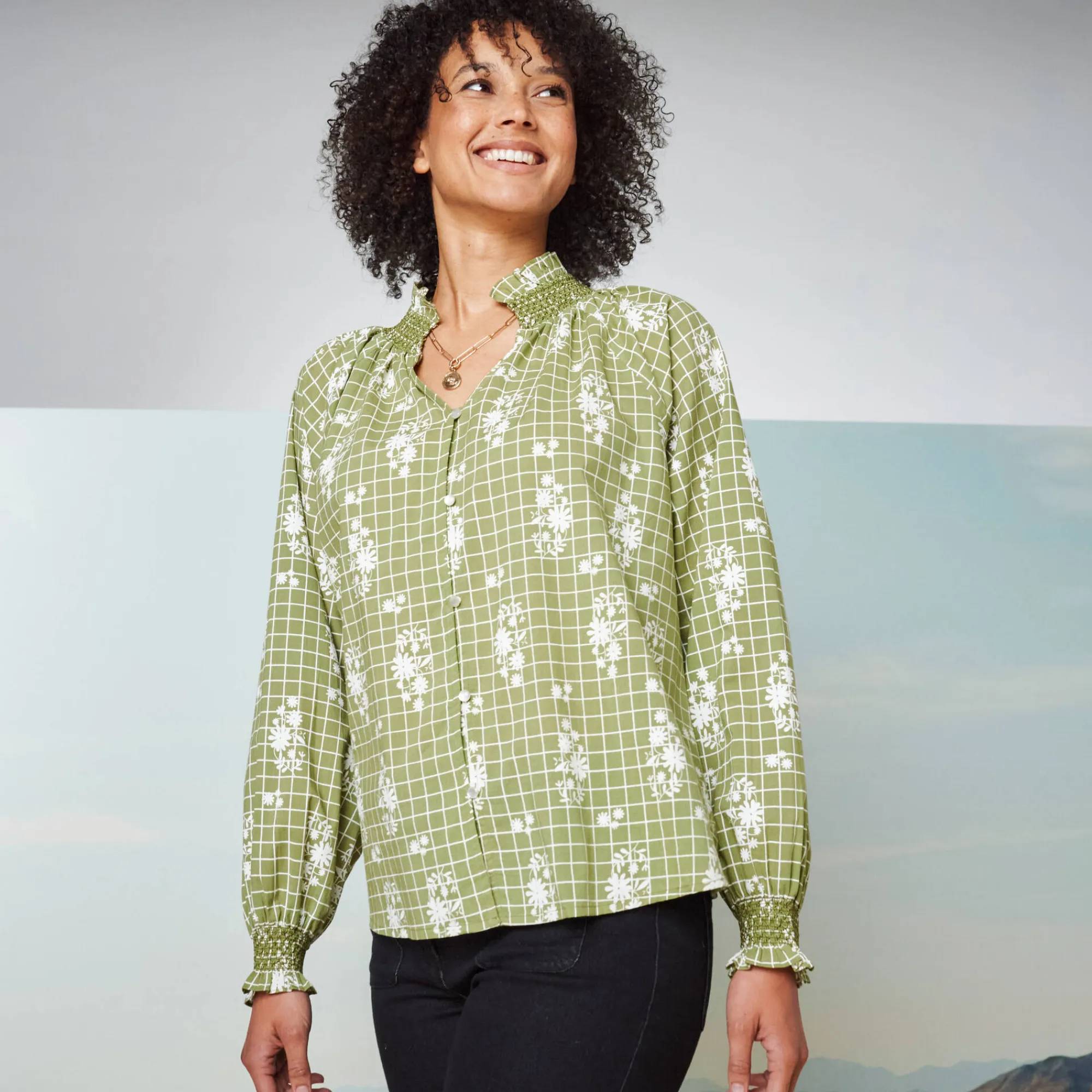 Bloes En Tuniek<Blancheporte Bedrukte bloes, details met smokwerk, bloezende mouwen groen / ecru
