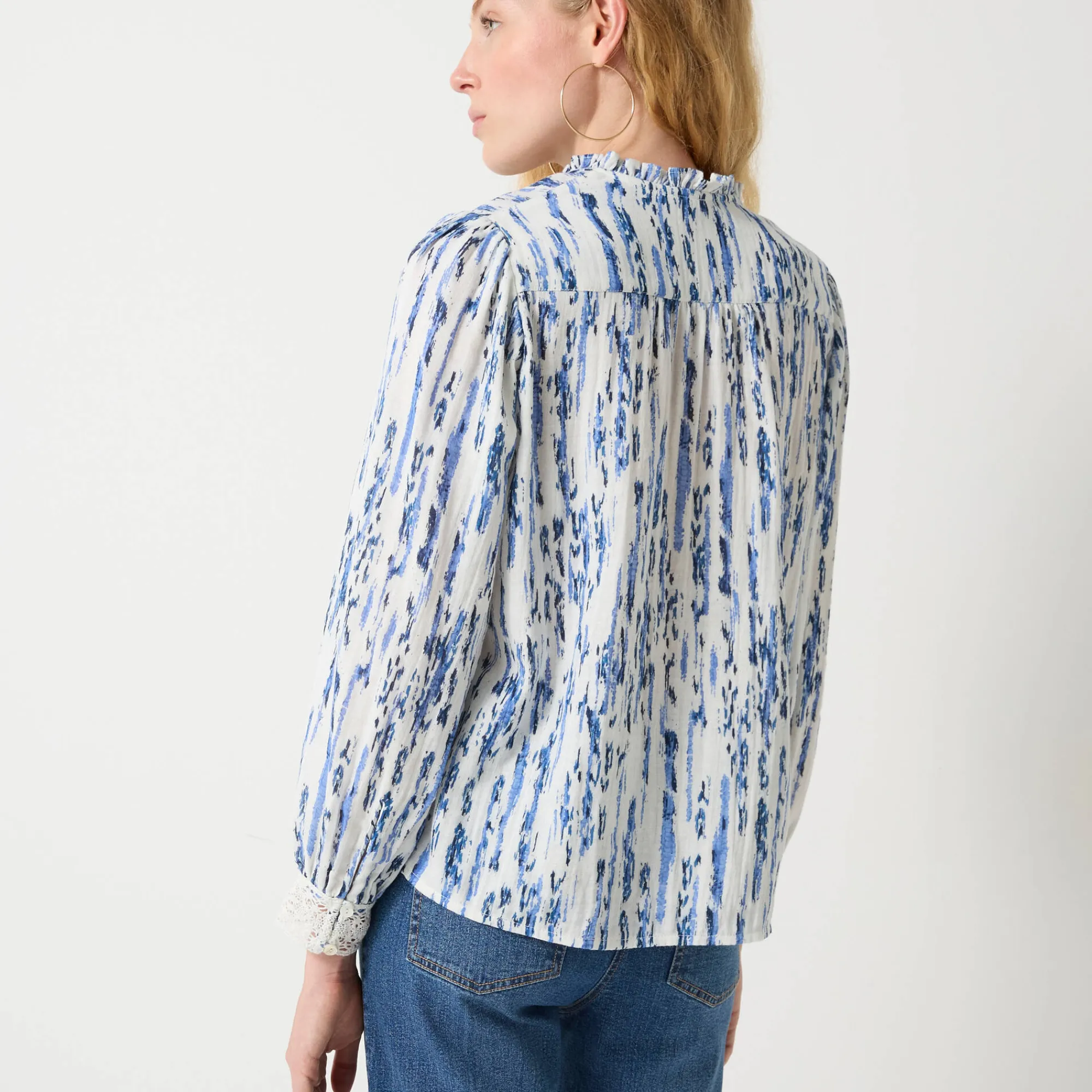Bloes En Tuniek<Blancheporte Bedrukte bloes met knopen in tetrastof en macramé wit / blauw