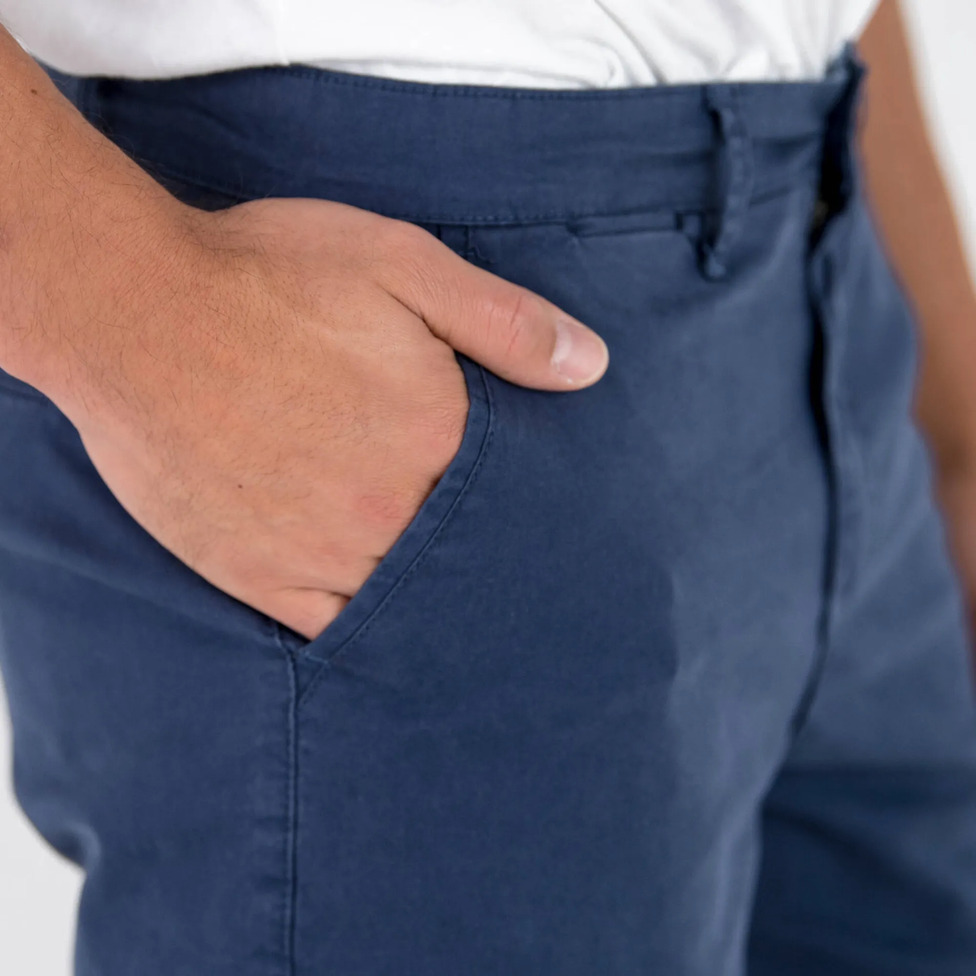 Short En Bermuda<Blancheporte Bermuda chino ceinture arrondie sous le ventre marine