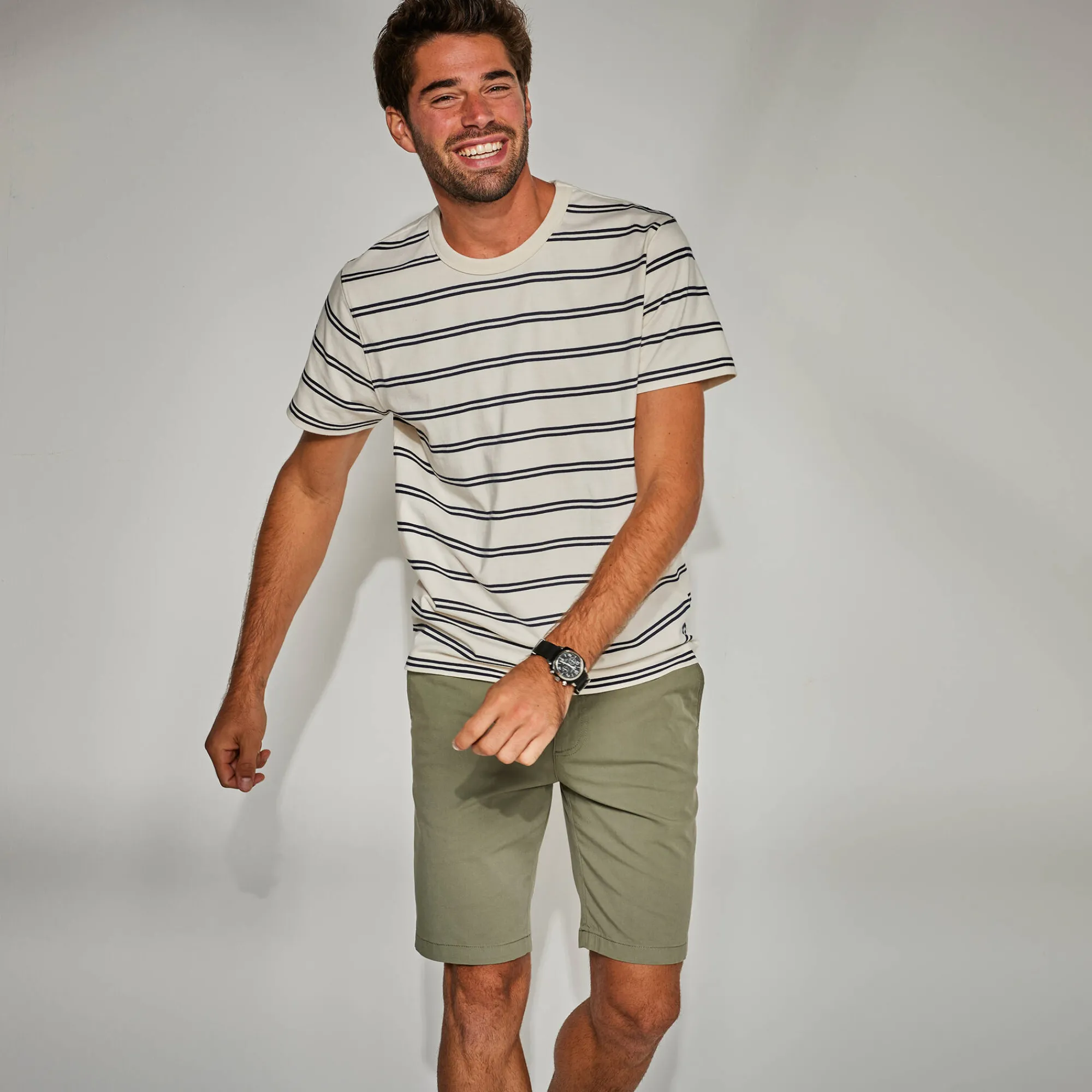 Short En Bermuda<Blancheporte Bermuda chino uni toile sergé stretch morphologie classique lichtkaki
