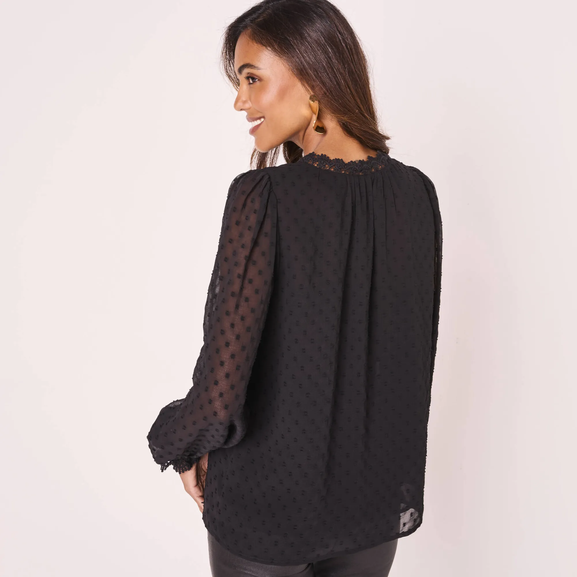 Feestoutfits Dames|Bloes En Tuniek<Blancheporte Bloes in plumetisvoile, details in macramé zwart