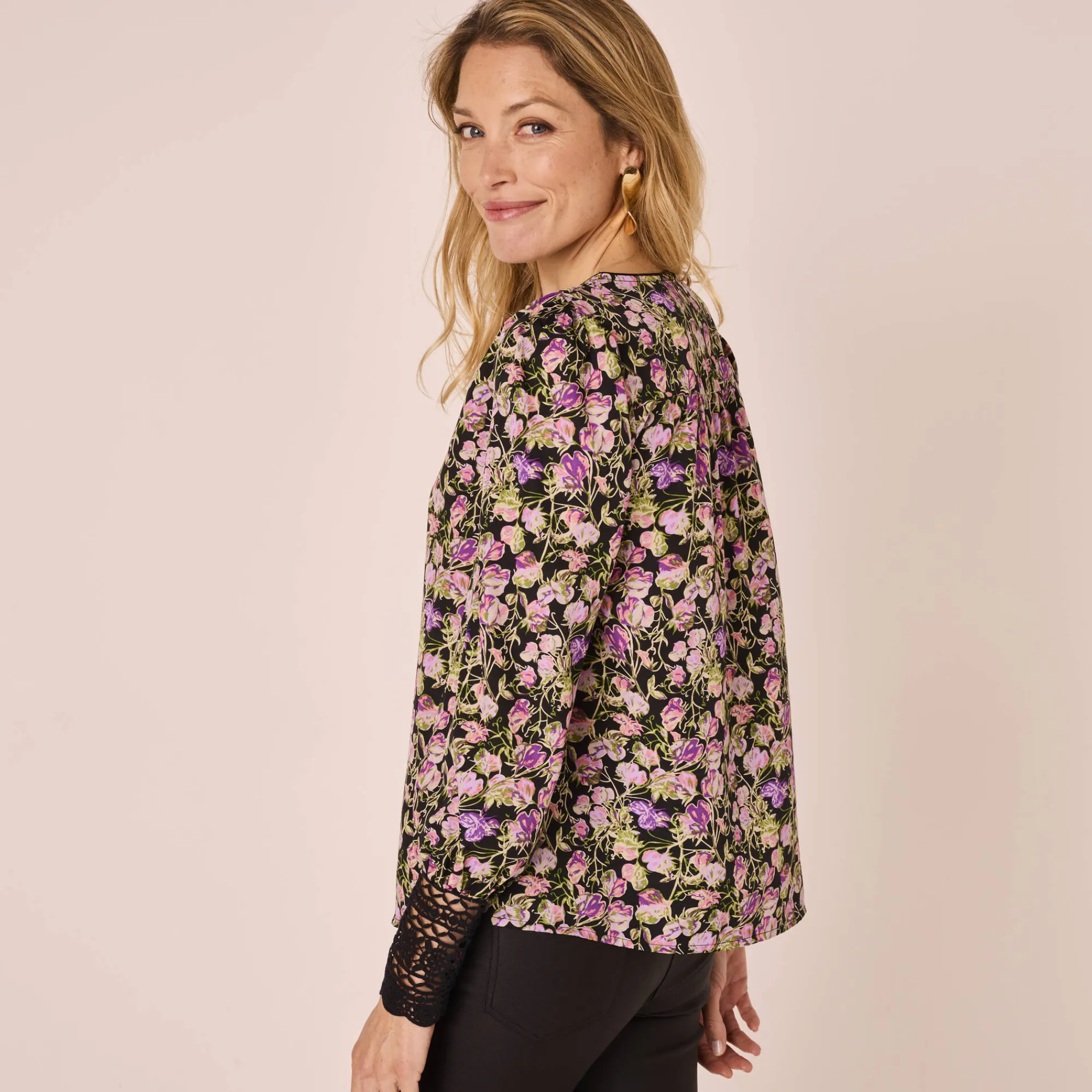 Feestoutfits Dames|Bloes En Tuniek<Blancheporte Bloes met bloemenprint, kanten detail zwart / paars