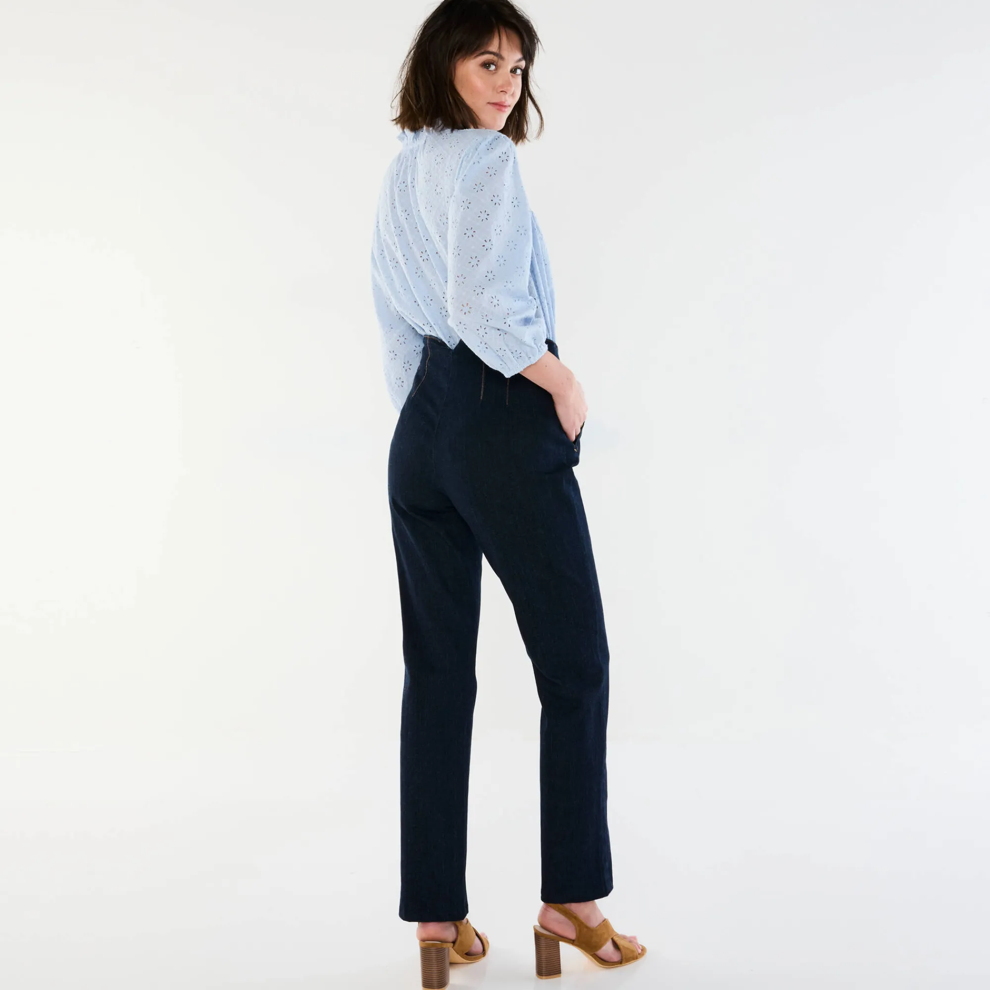 Bloes En Tuniek<Blancheporte Bloes met broderie anglaise, smokwerk en stroken aan de hals hemelsblauw