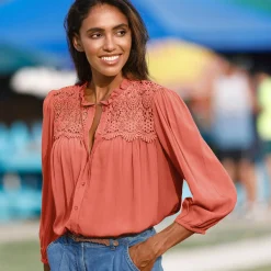 Bloes En Tuniek<Blancheporte Bloes met knoopsluiting en macramé, kraagje met stroken mandarijn