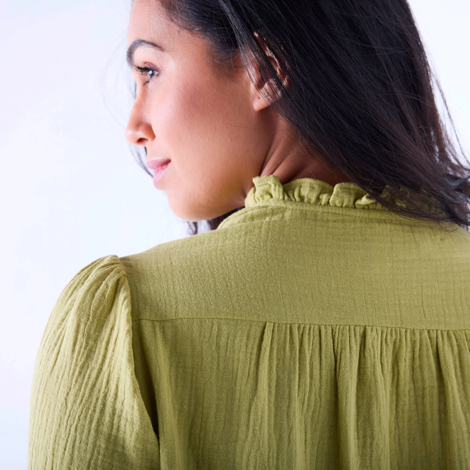 Bloes En Tuniek<Blancheporte Bloes met knoopsluiting en macramé, katoengaas mosgroen