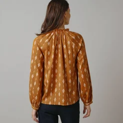 Feestoutfits Dames|Bloes En Tuniek<Lora Zellini Bloes met ruchekraag, bedrukte crêpe honing / ecru
