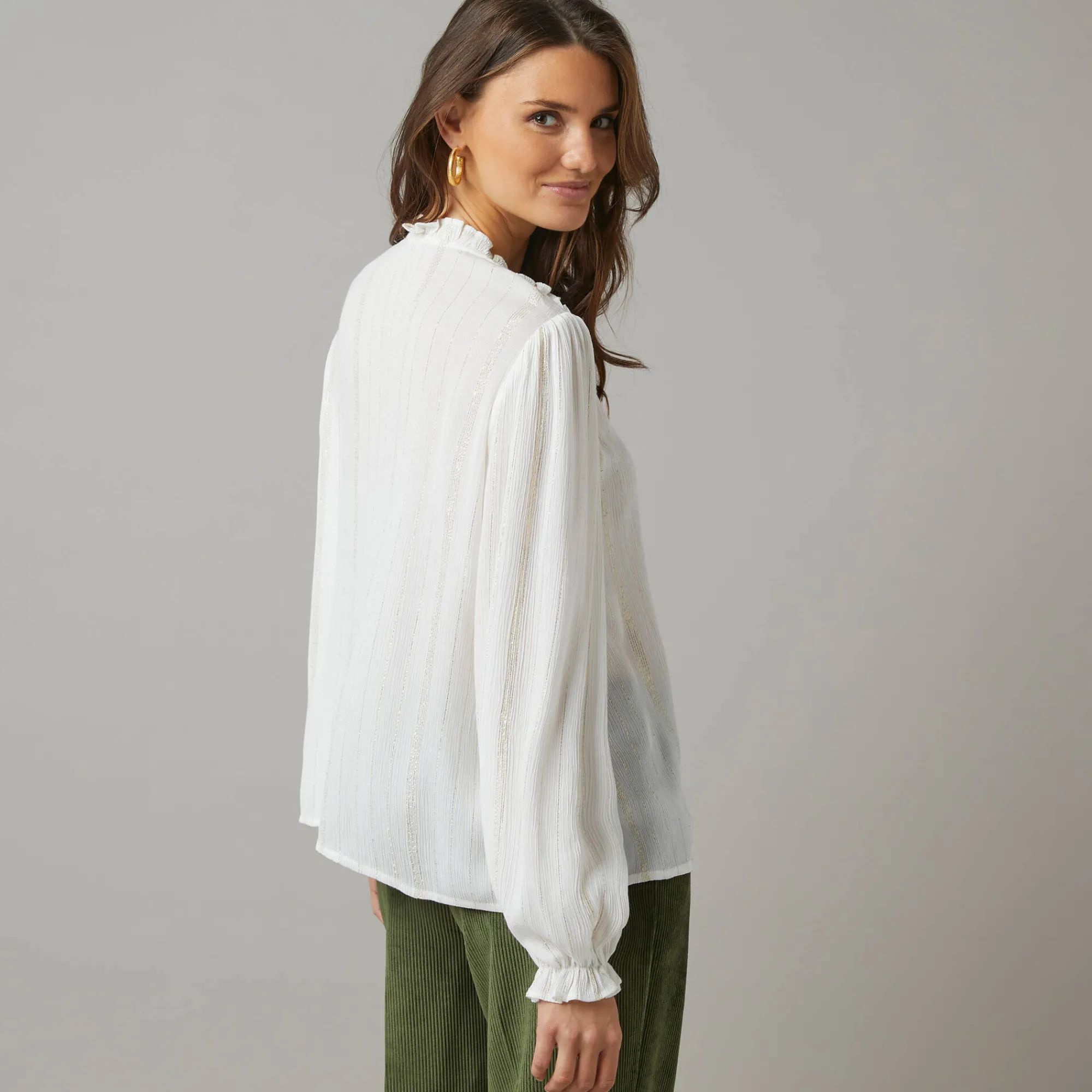 Bloes En Tuniek<Lora Zellini Bloes met smokwerk in crepon, glansdraad ecru