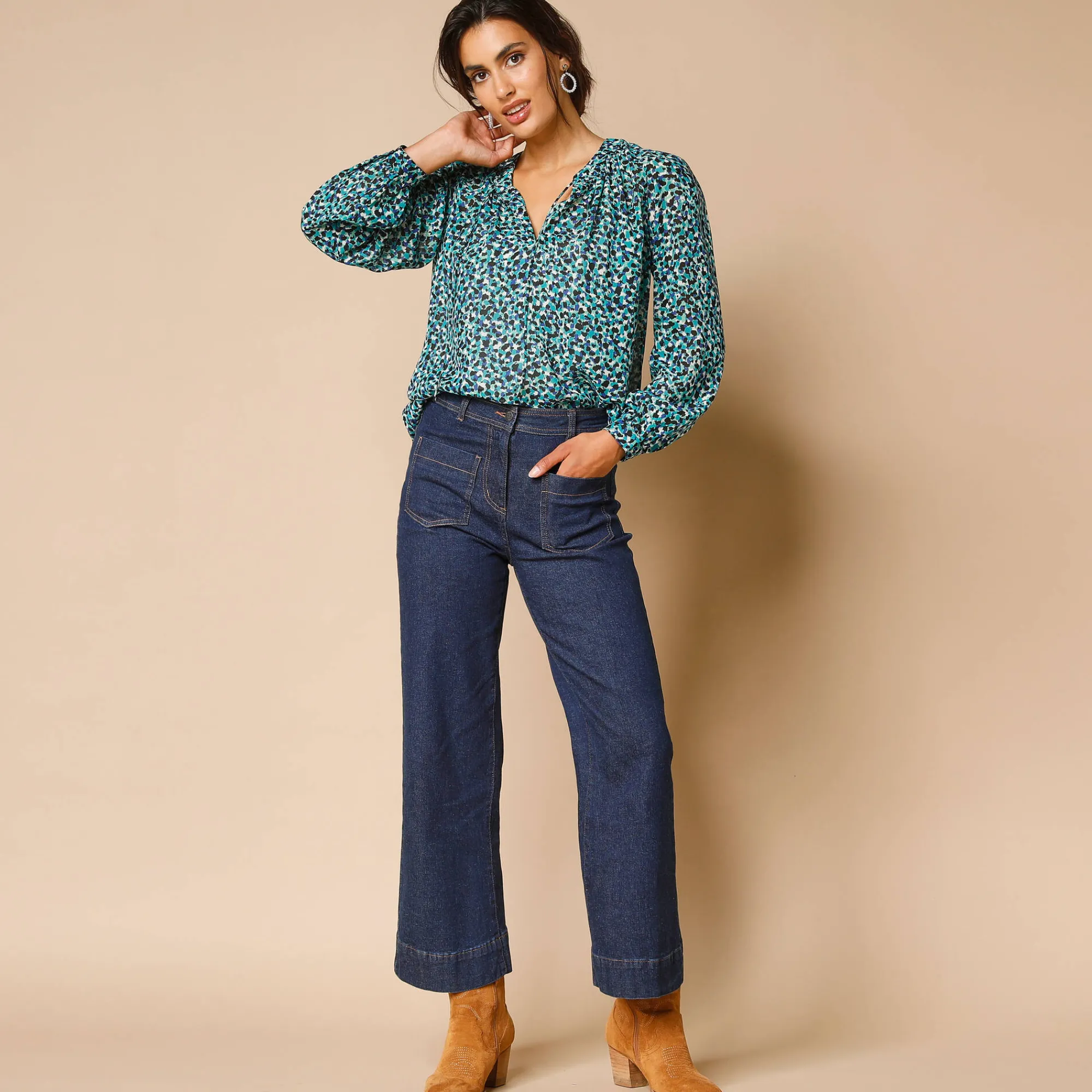 Bloes En Tuniek<Lora Zellini Bloes met Tunesische hals en dierenhuidprint, lange mouwen groen / blauw