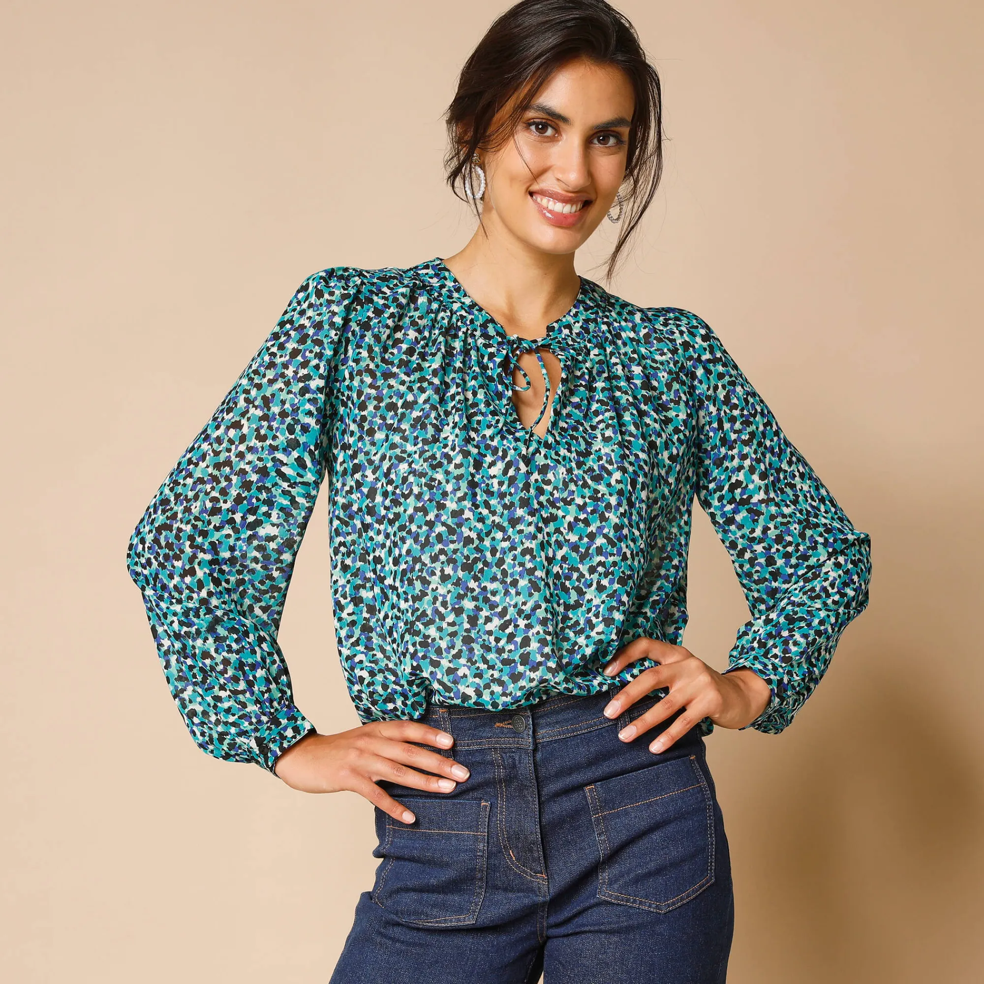 Bloes En Tuniek<Lora Zellini Bloes met Tunesische hals en dierenhuidprint, lange mouwen groen / blauw