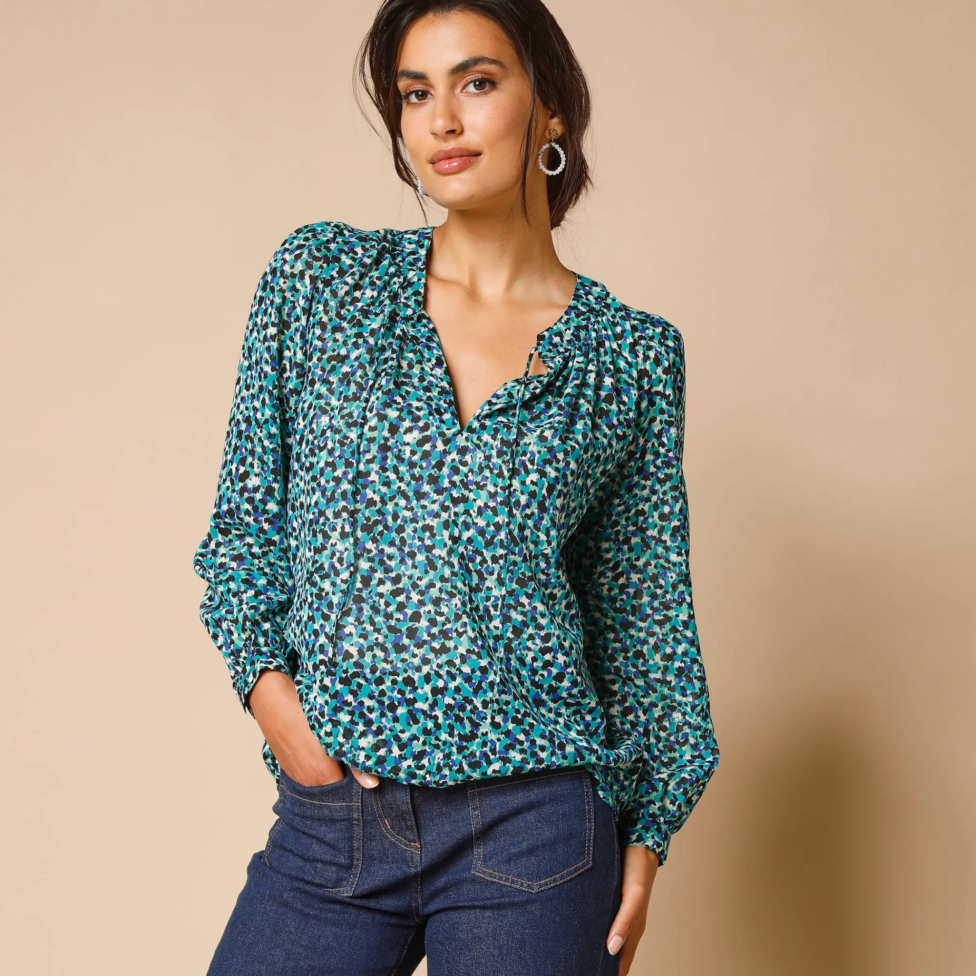 Bloes En Tuniek<Lora Zellini Bloes met Tunesische hals en dierenhuidprint, lange mouwen groen / blauw