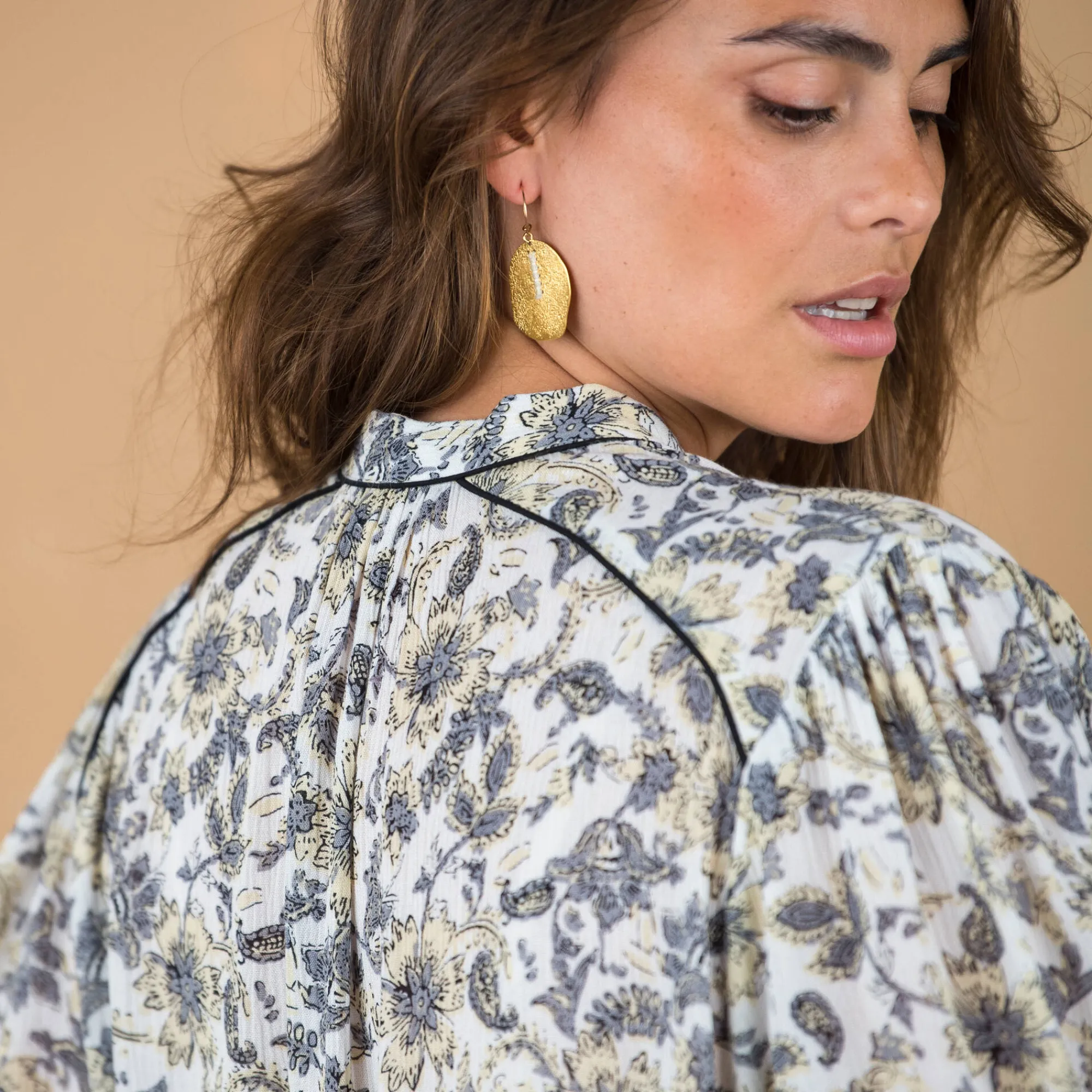 Bloes En Tuniek<Blancheporte Blouse imprimée manches coudes, crépon ecru / zwart