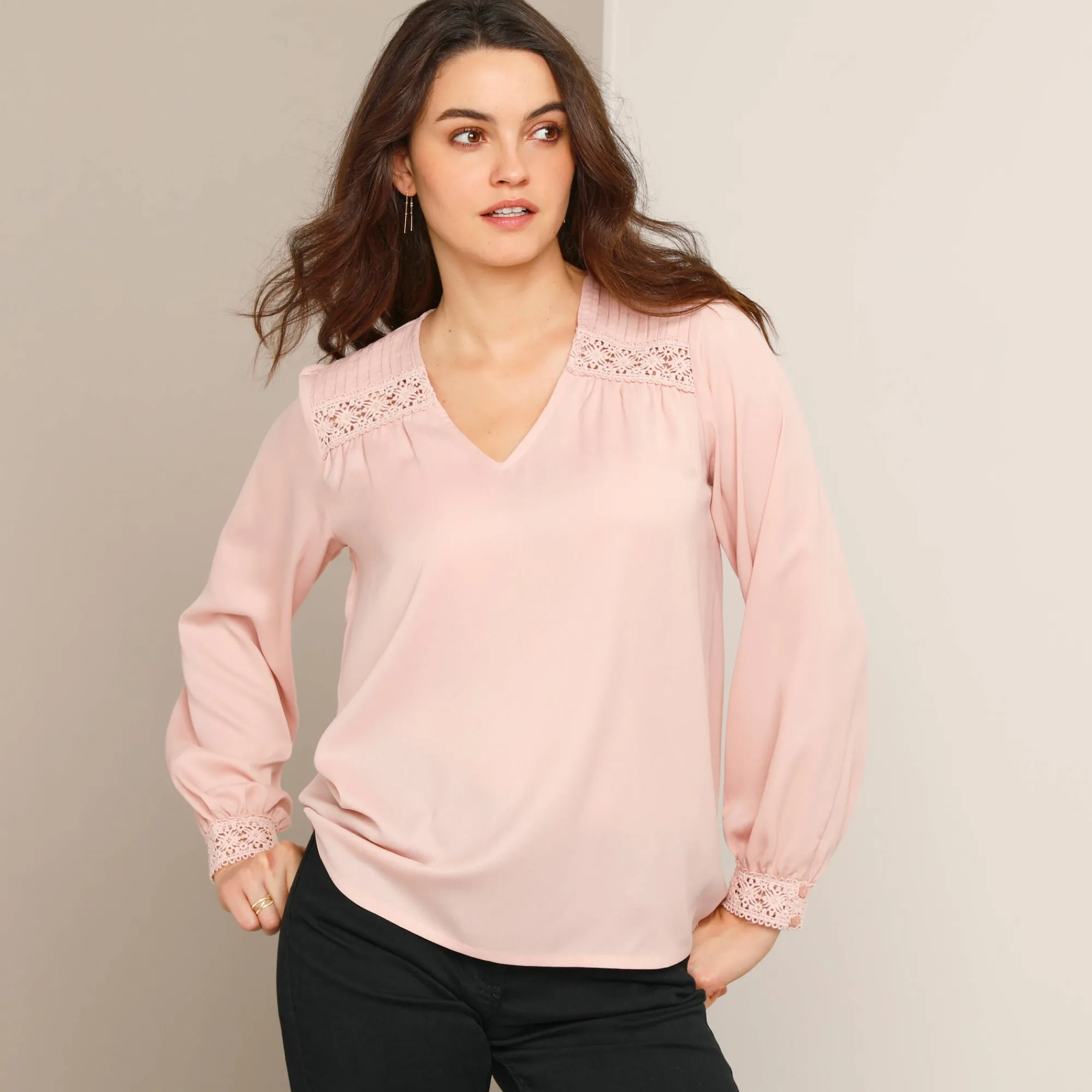 Bloes En Tuniek<Blancheporte Blouse met kanten details, crêpe poederroze